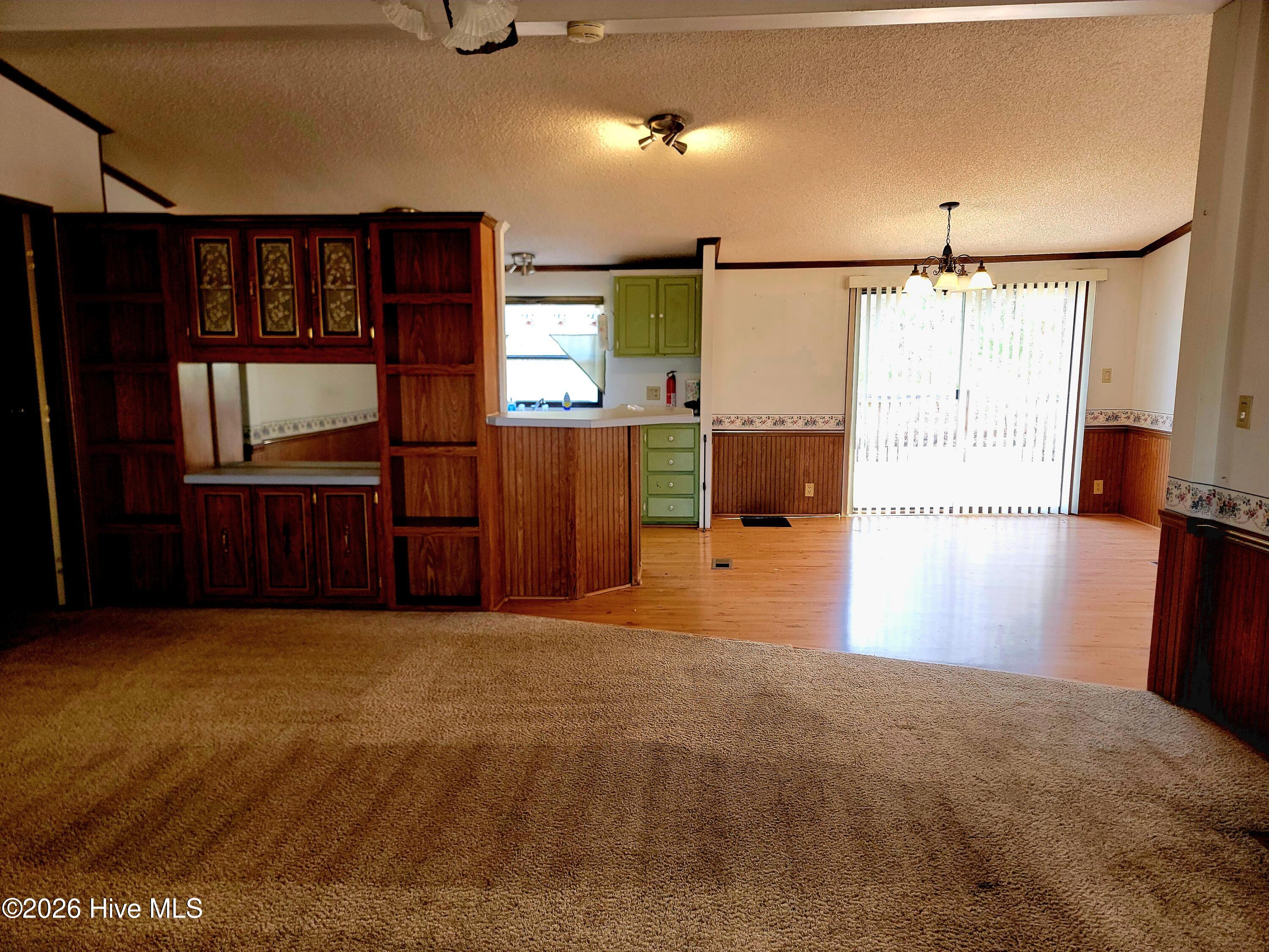 100551127 | Photo 18