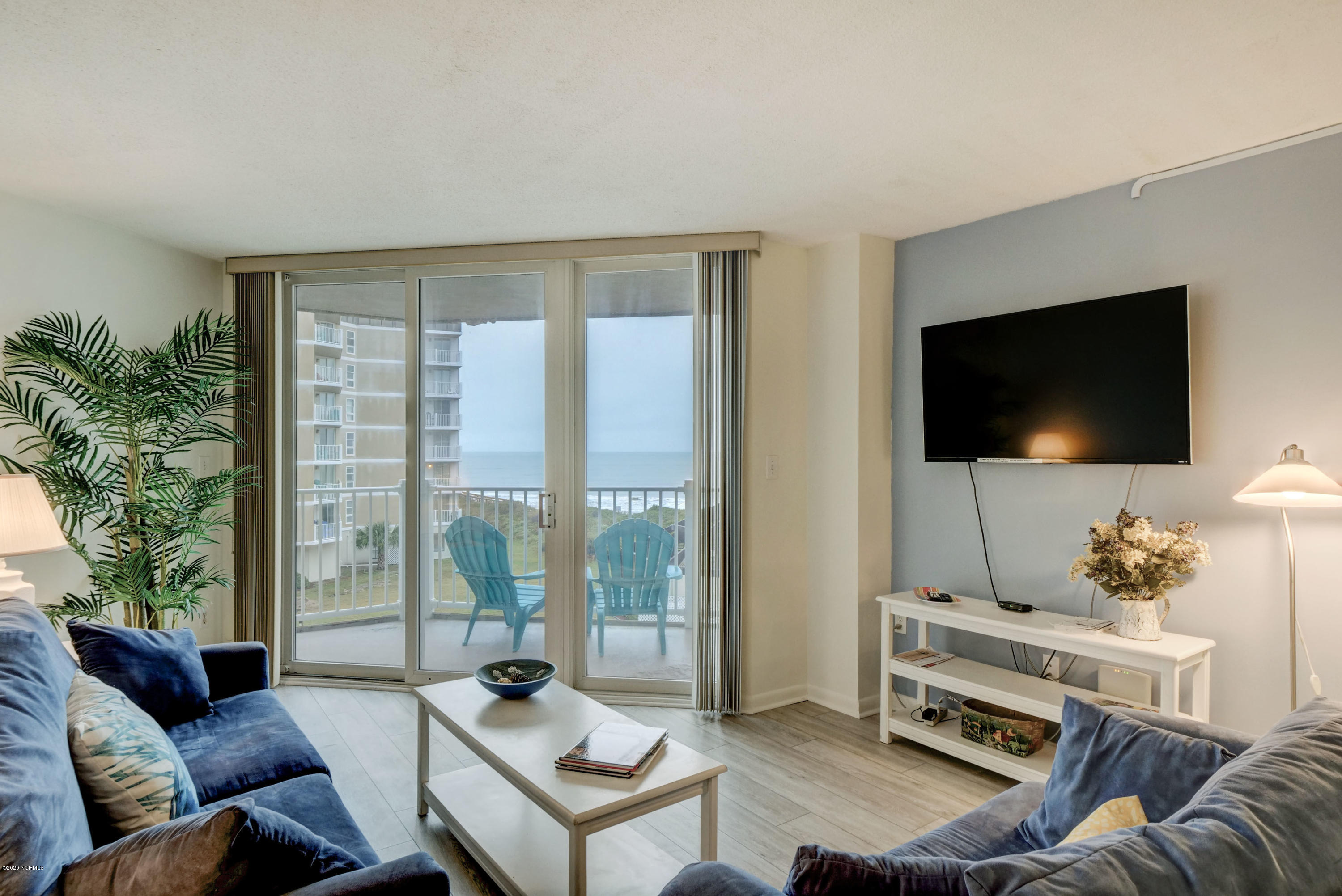 100527607 | Photo 10