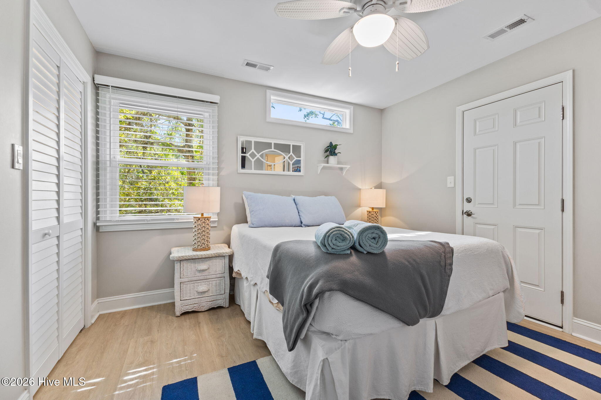 100568584 | Photo 28