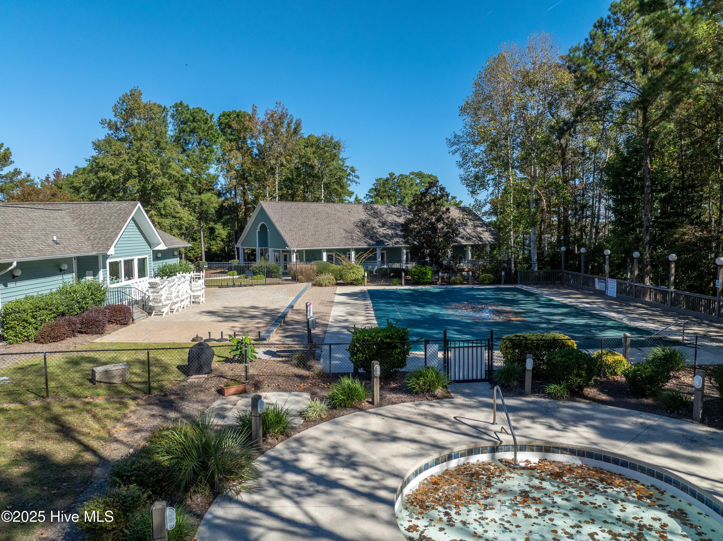 100537657 | Photo 67