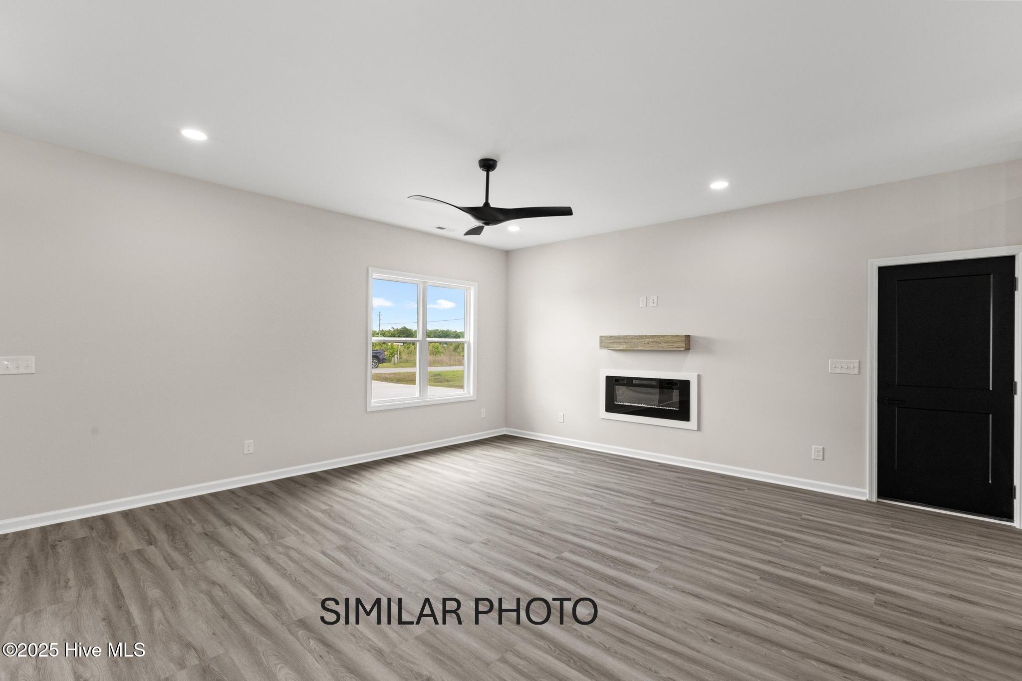 100515081 | Photo 29