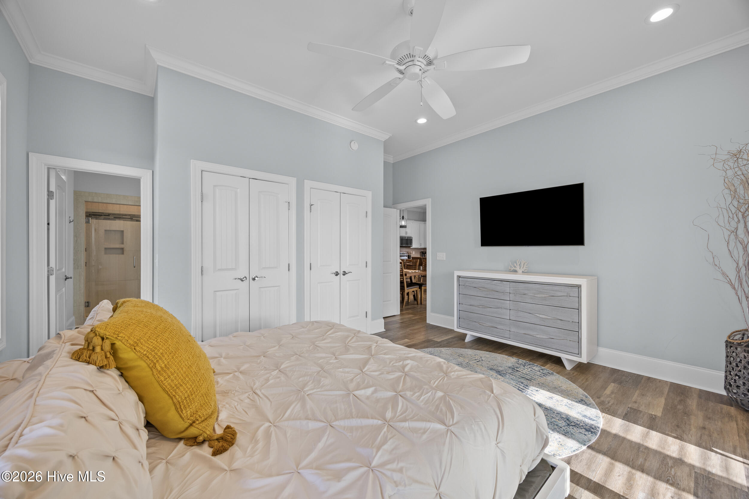 100562655 | Photo 28