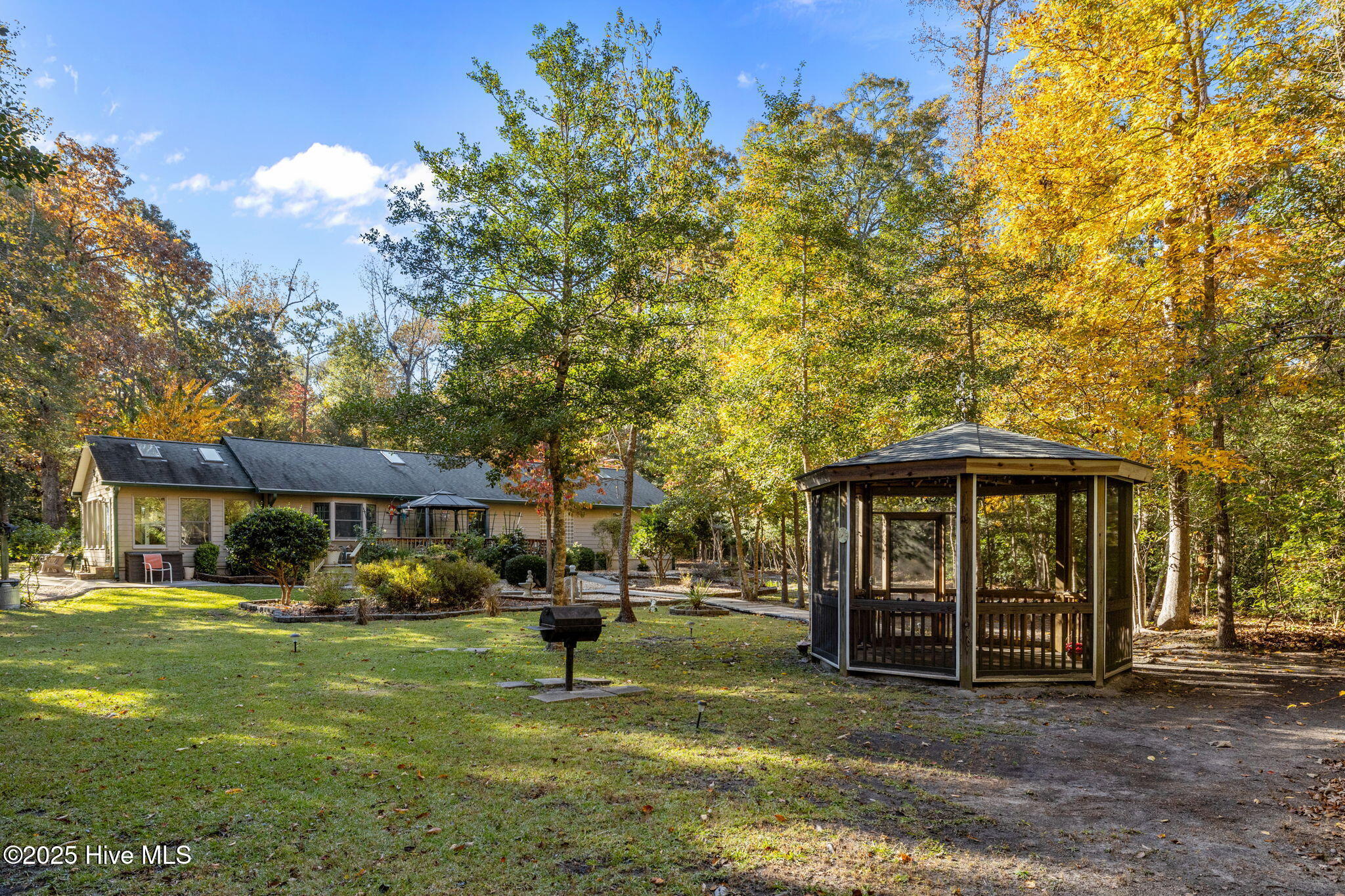 100540758 | Photo 12