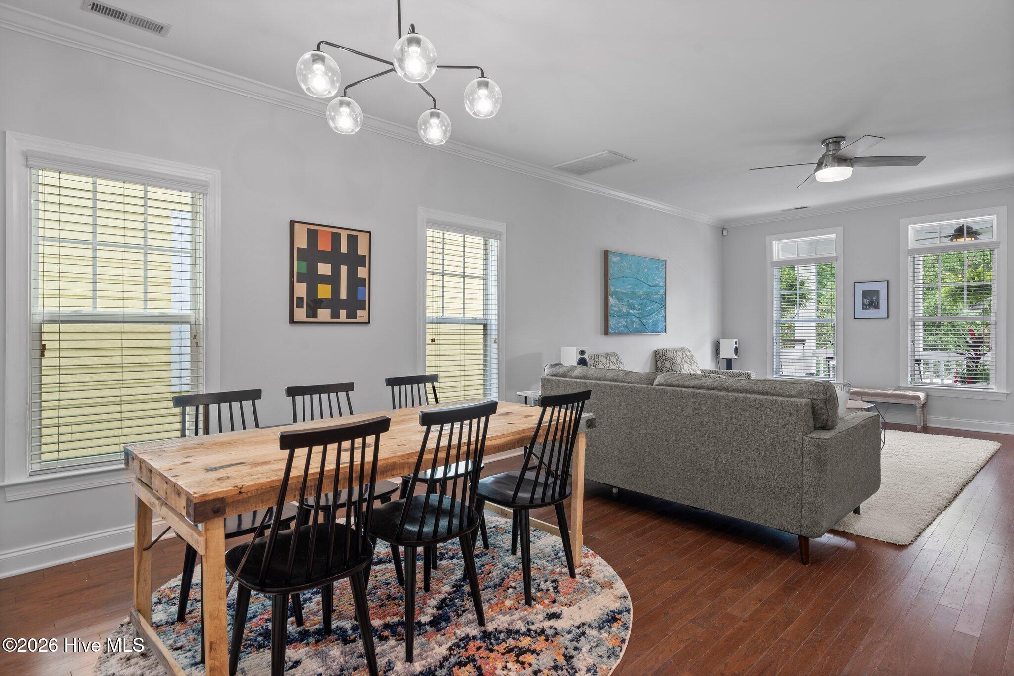 100550866 | Photo 11