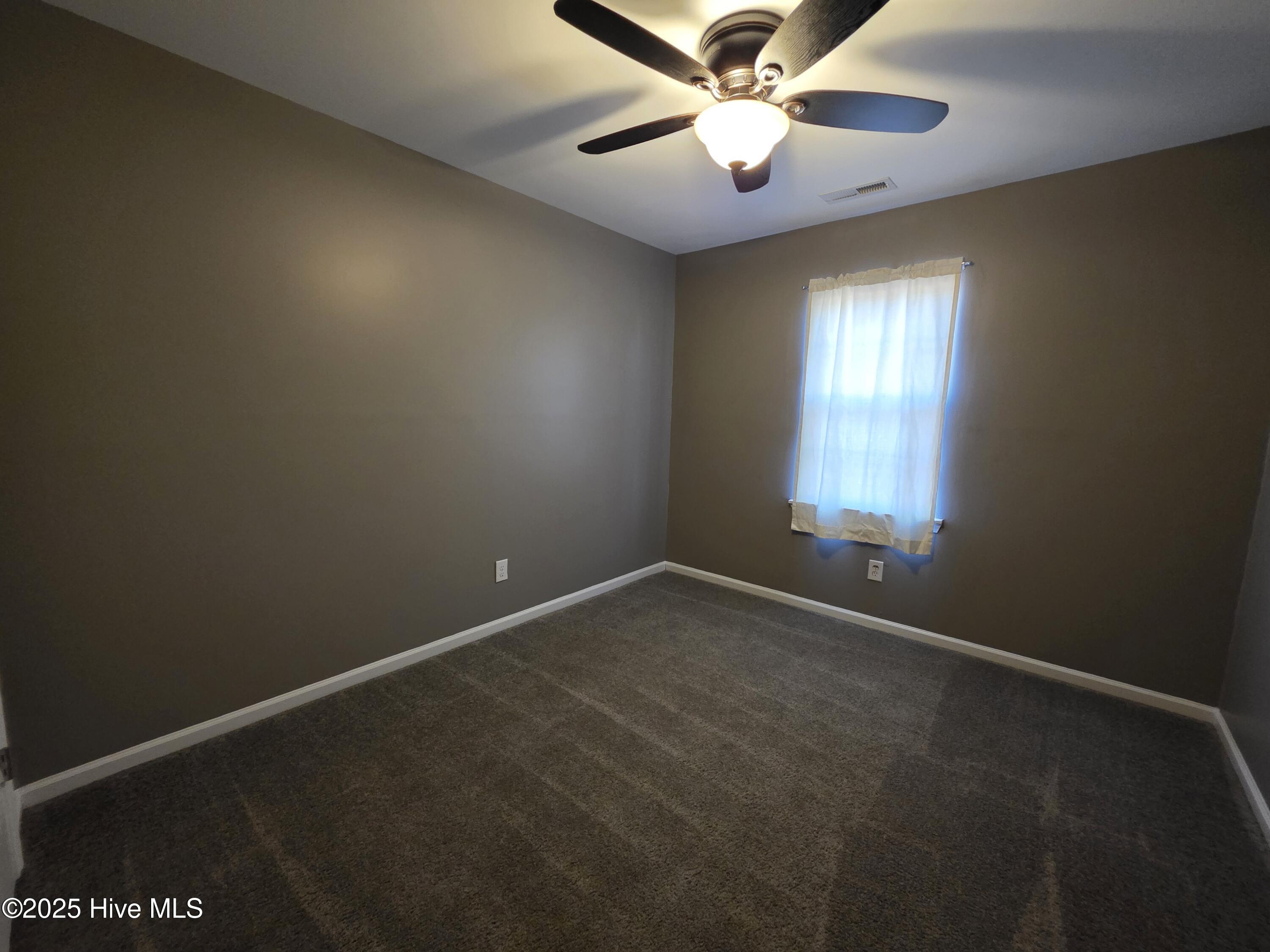 100546824 | Photo 14