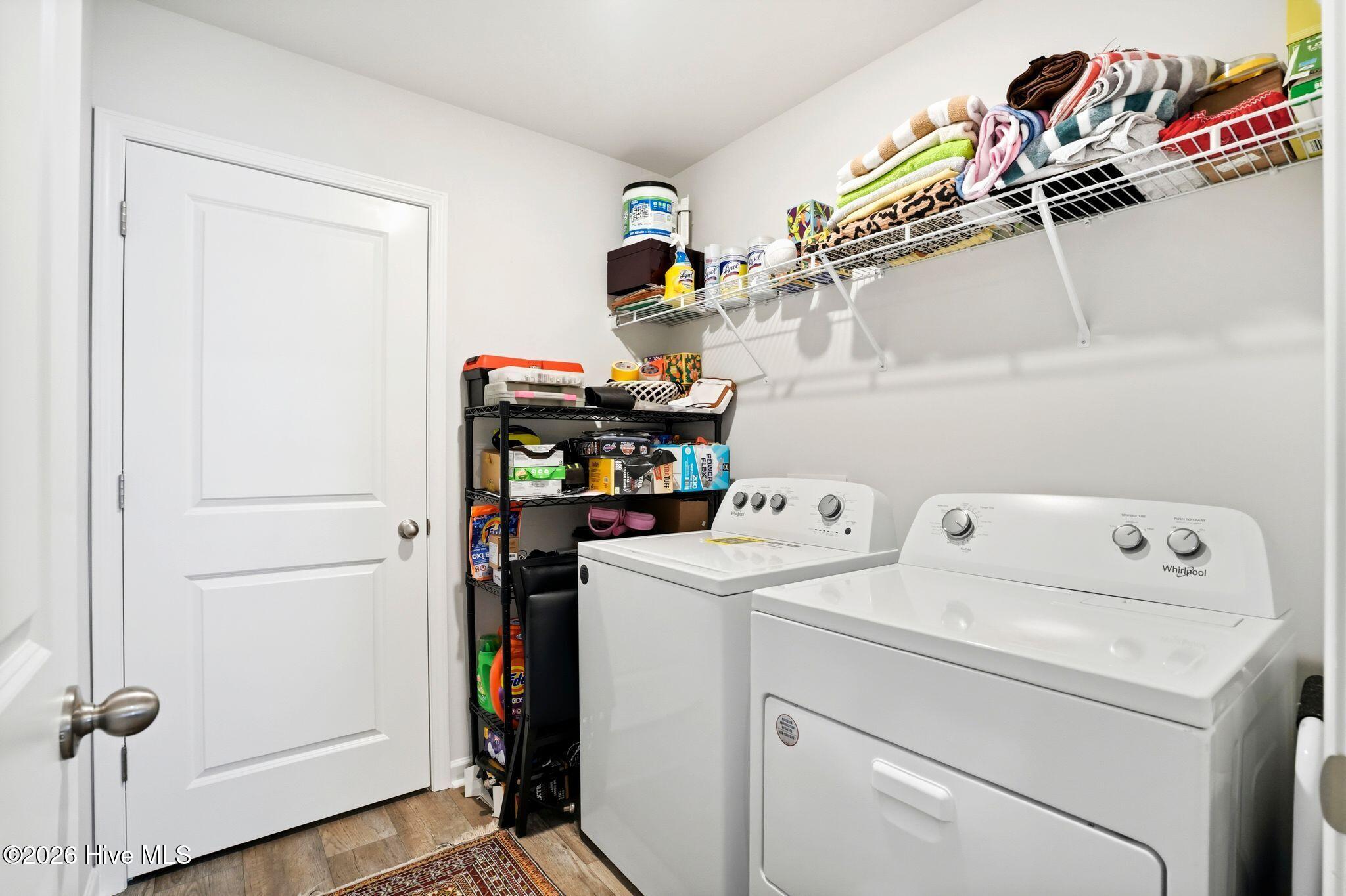 100565300 | Photo 12