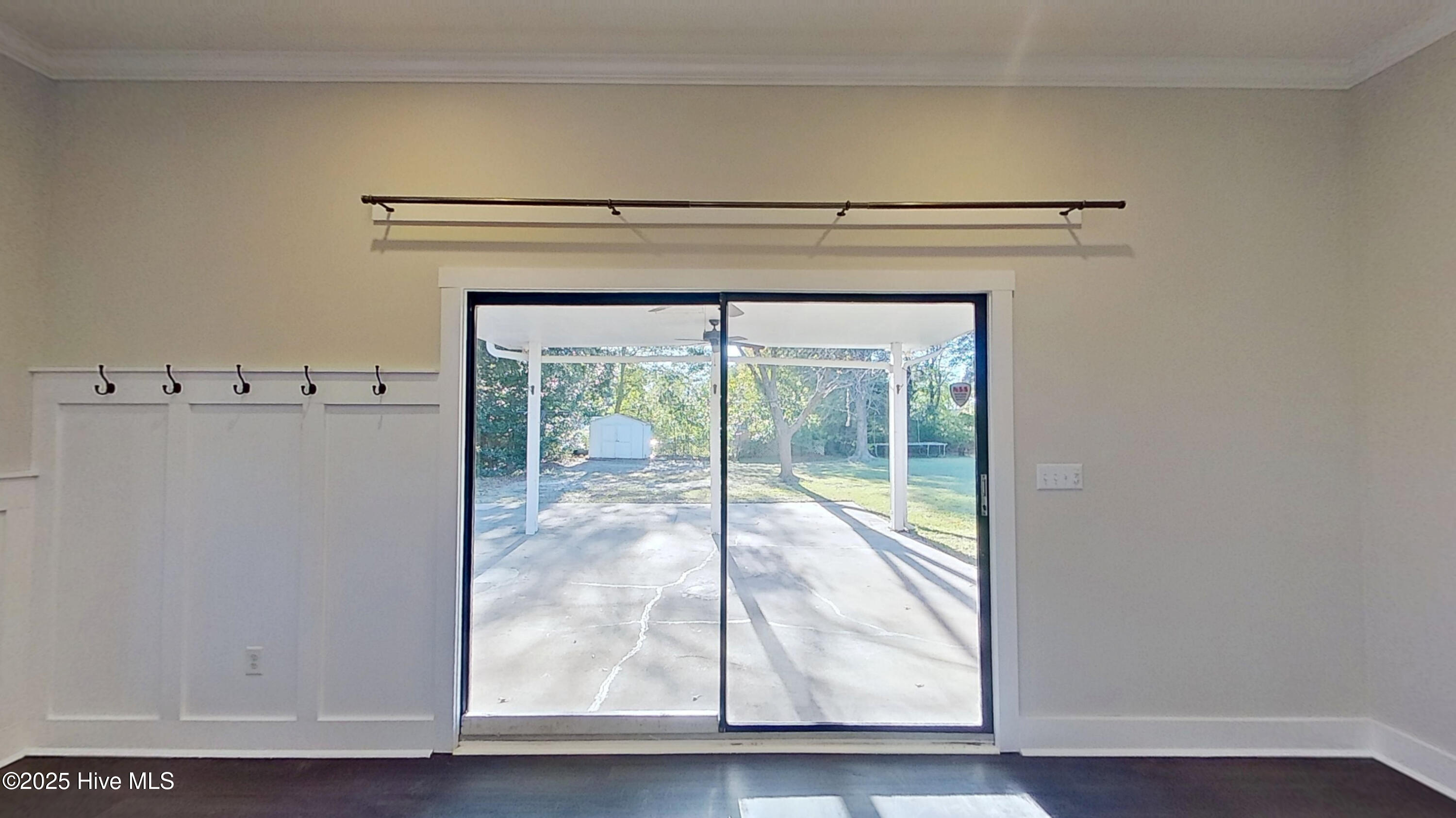 100541307 | Photo 15