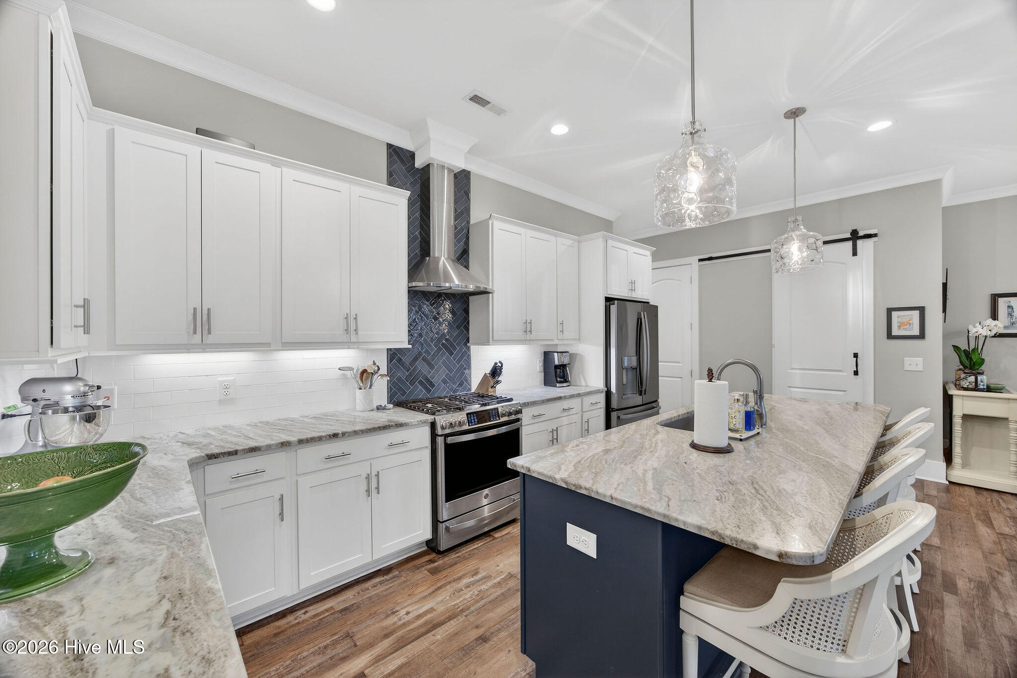 100552551 | Photo 10