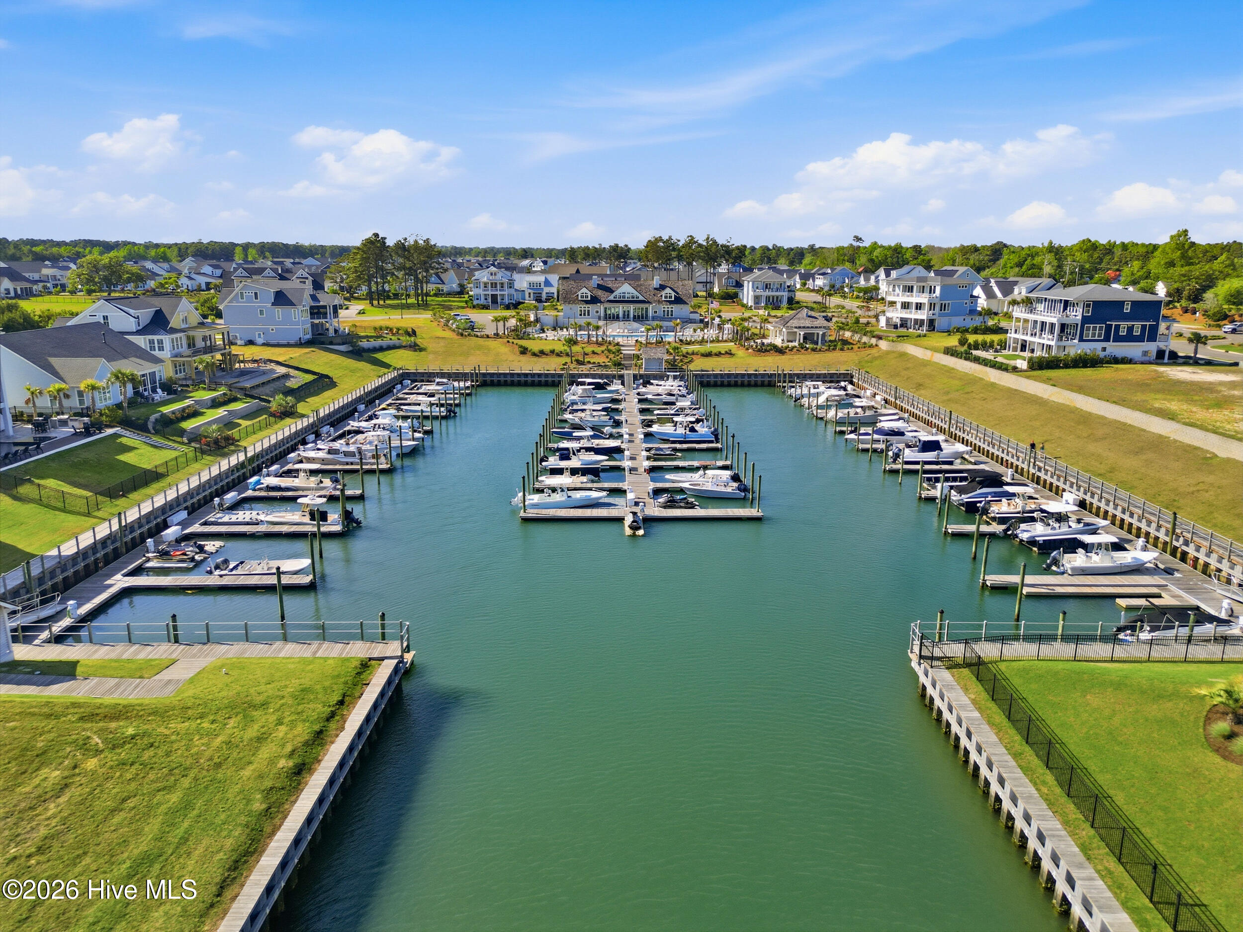 100567785 | Photo 81