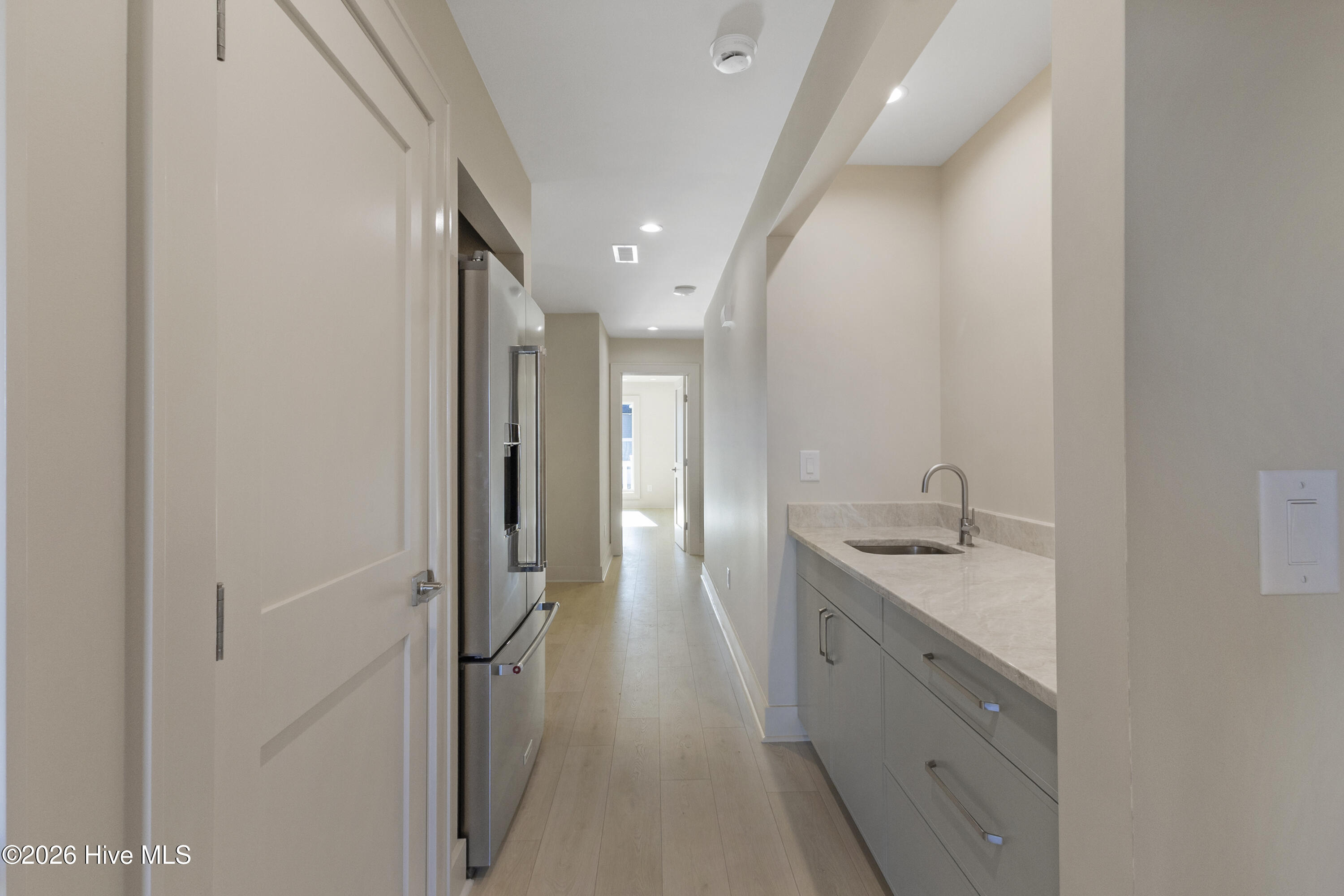 100551953 | Photo 88