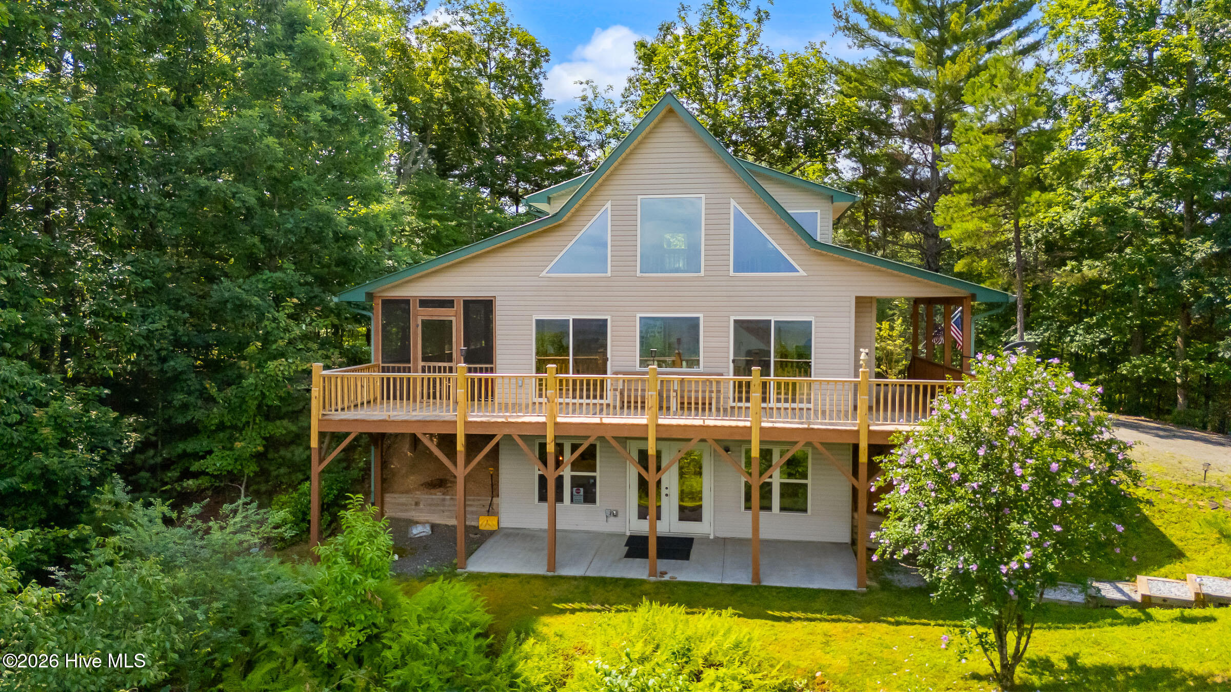 320 Windy Ridge Lane