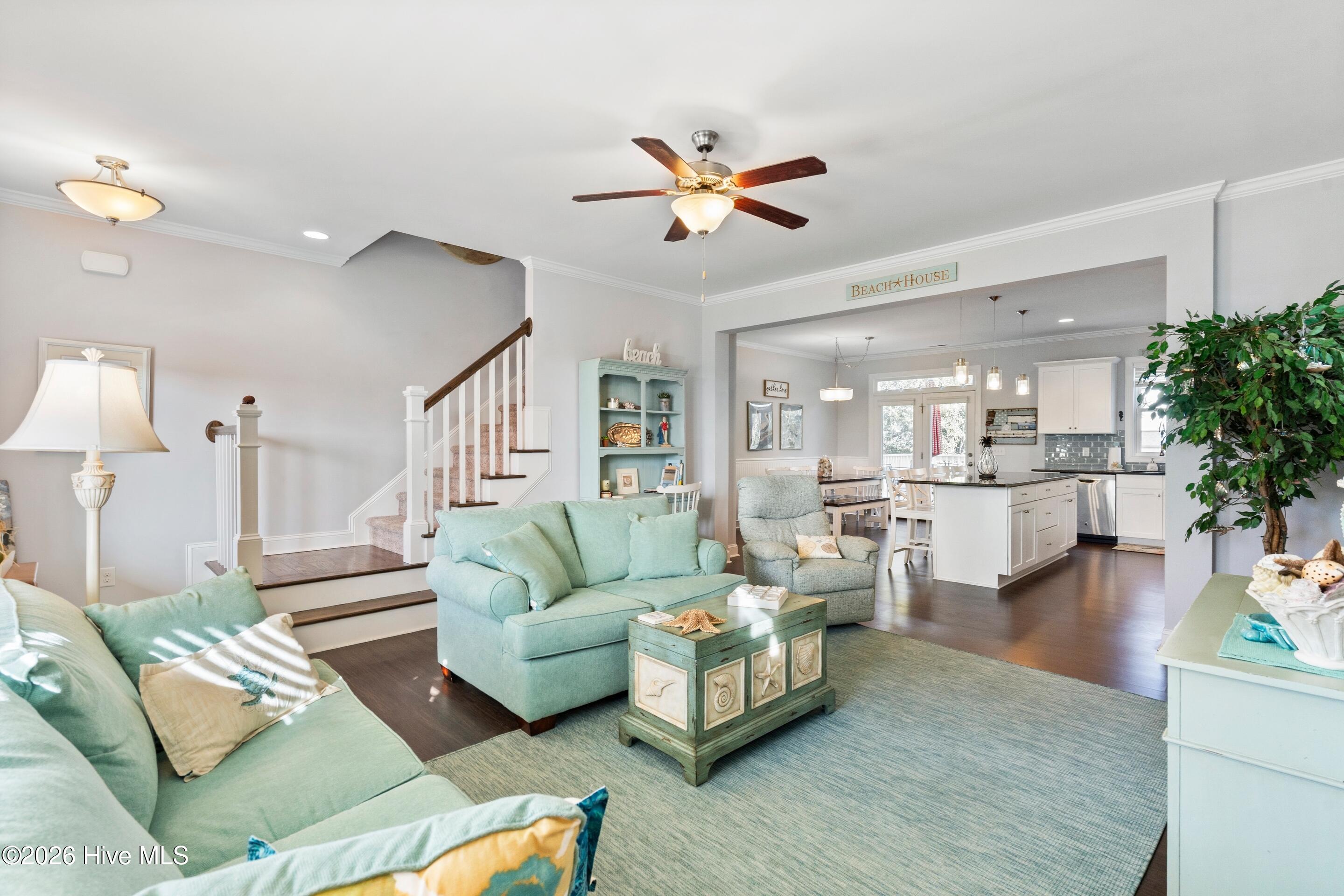 100549169 | Photo 22