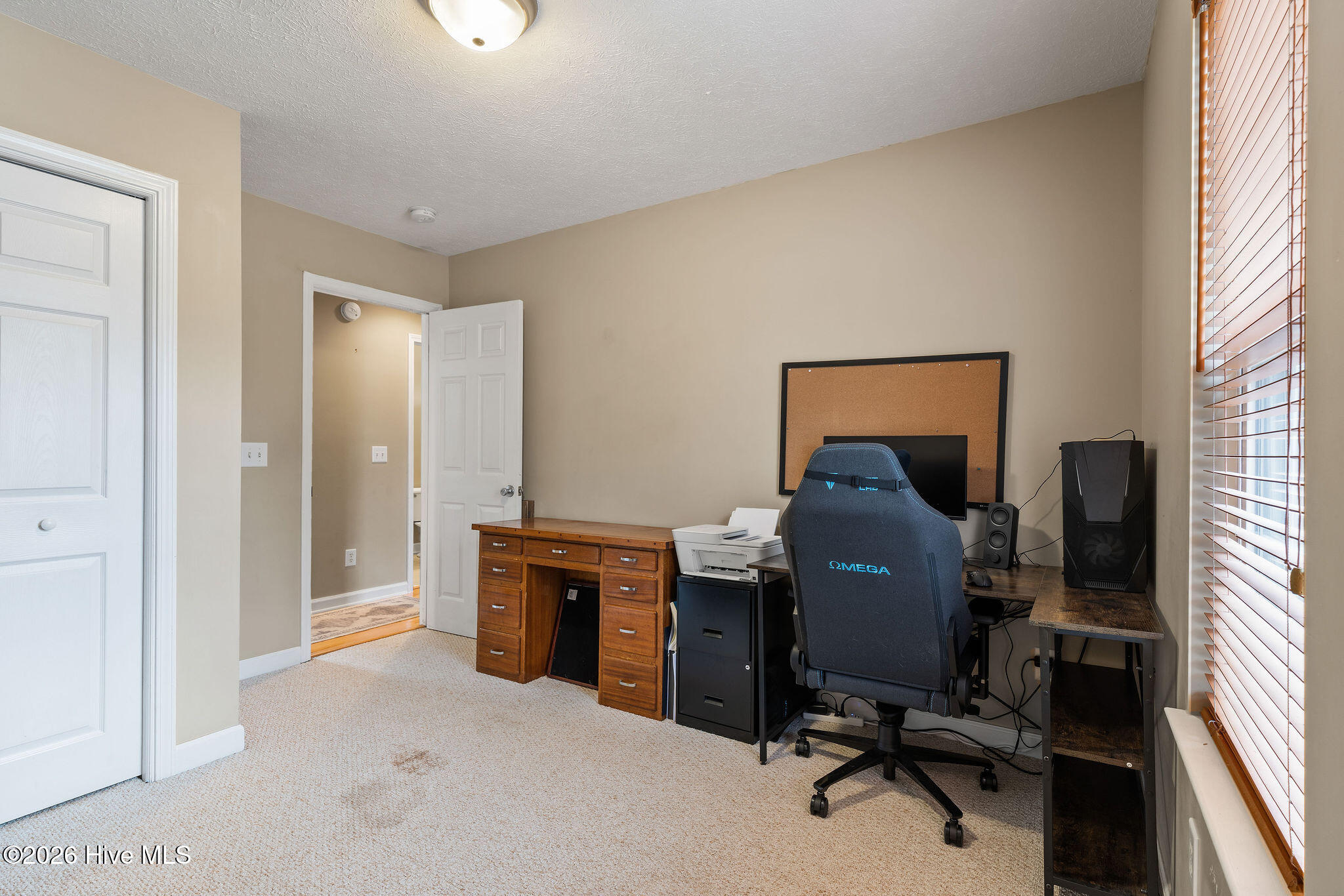 100551097 | Photo 26