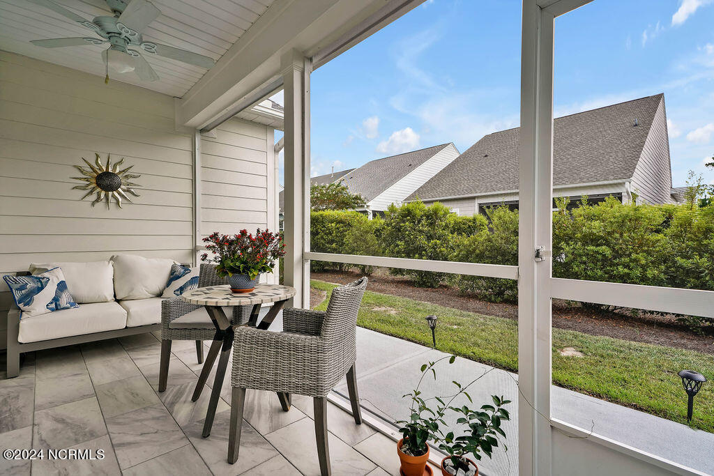 100537032 | Photo 32