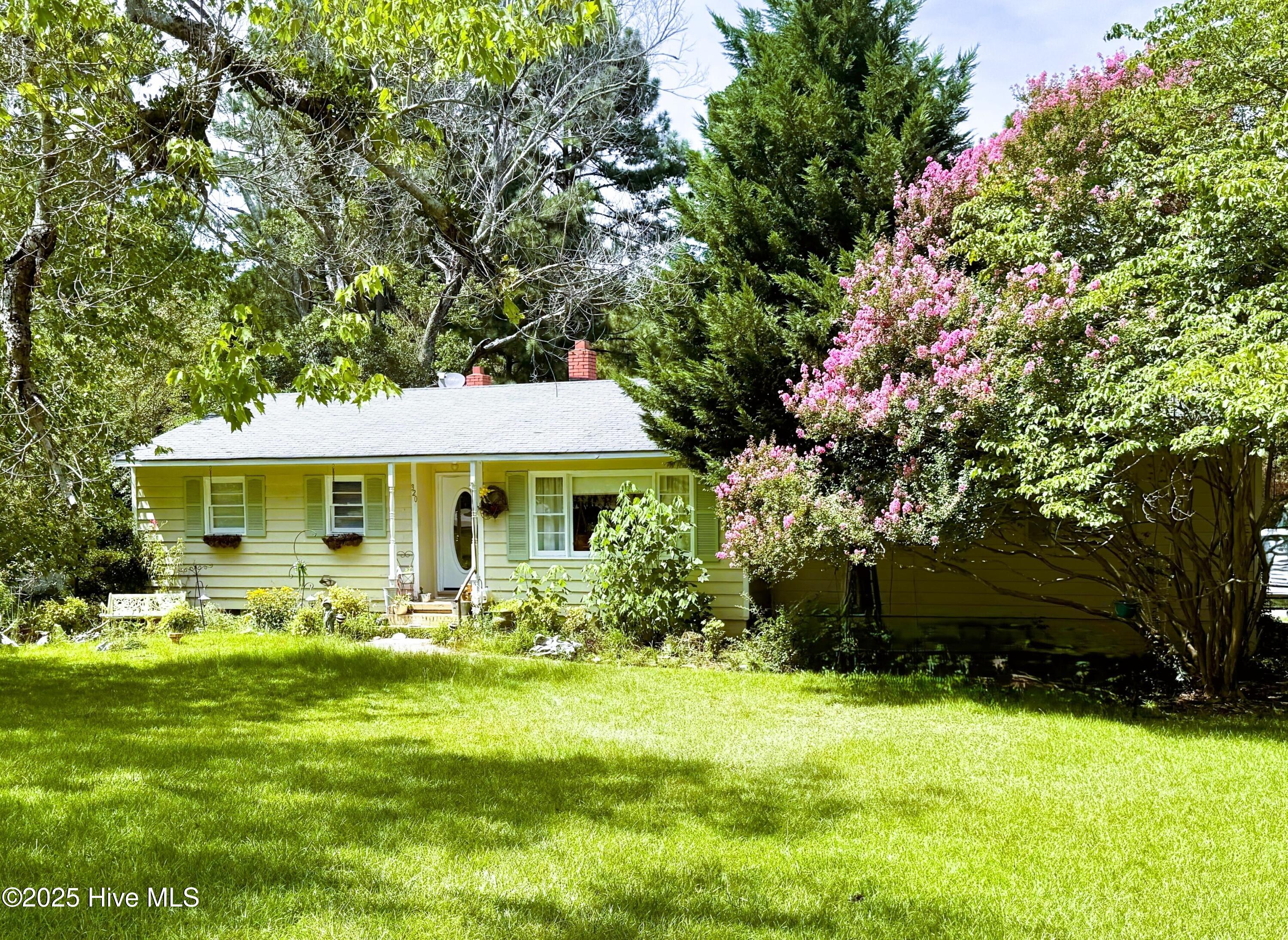 Homes for sale in Southern Pines, NC | 320 Aiken Rd, Southern Pines, NC 28387 | MLS# 100525485