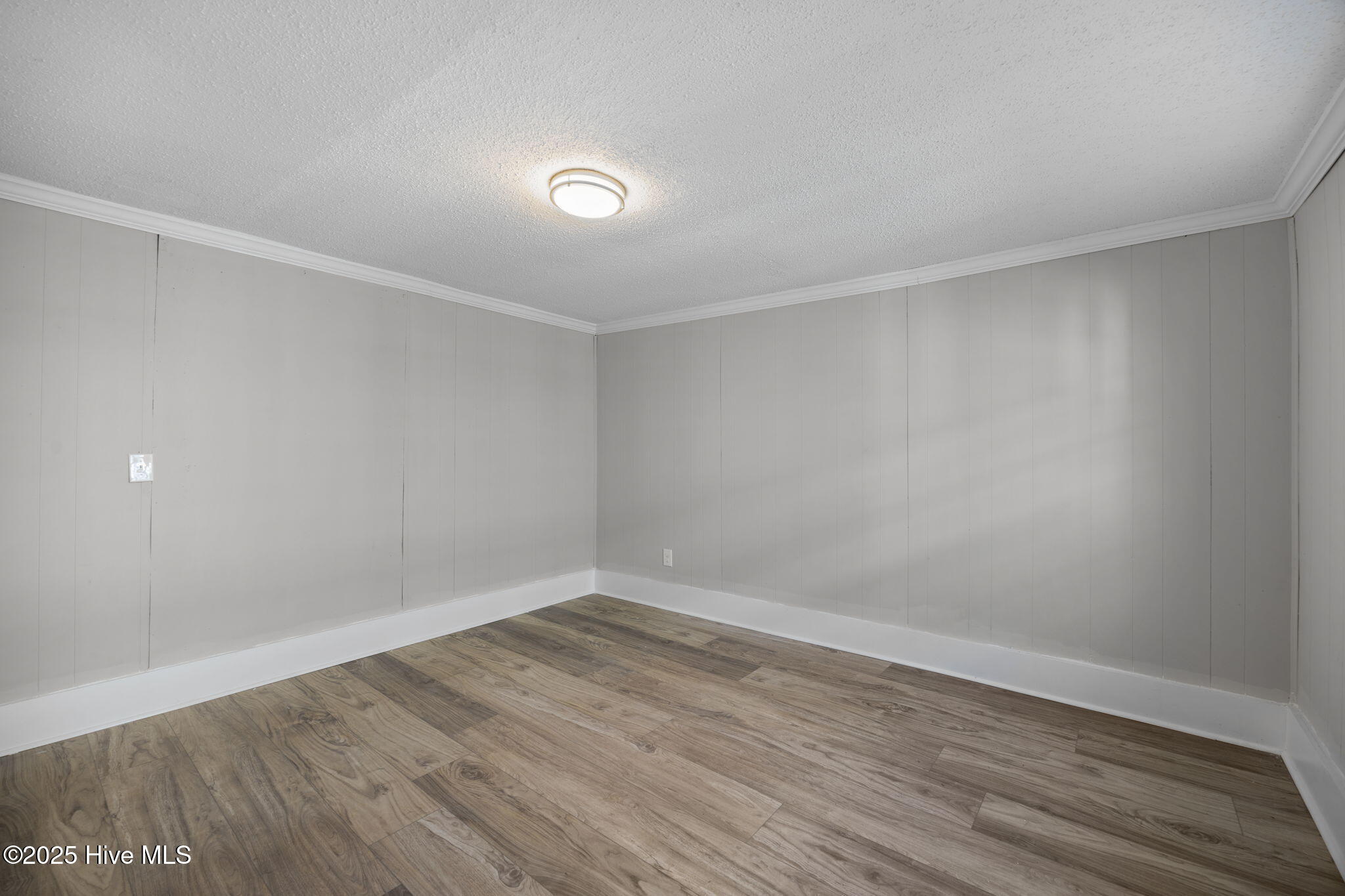 100545676 | Photo 38