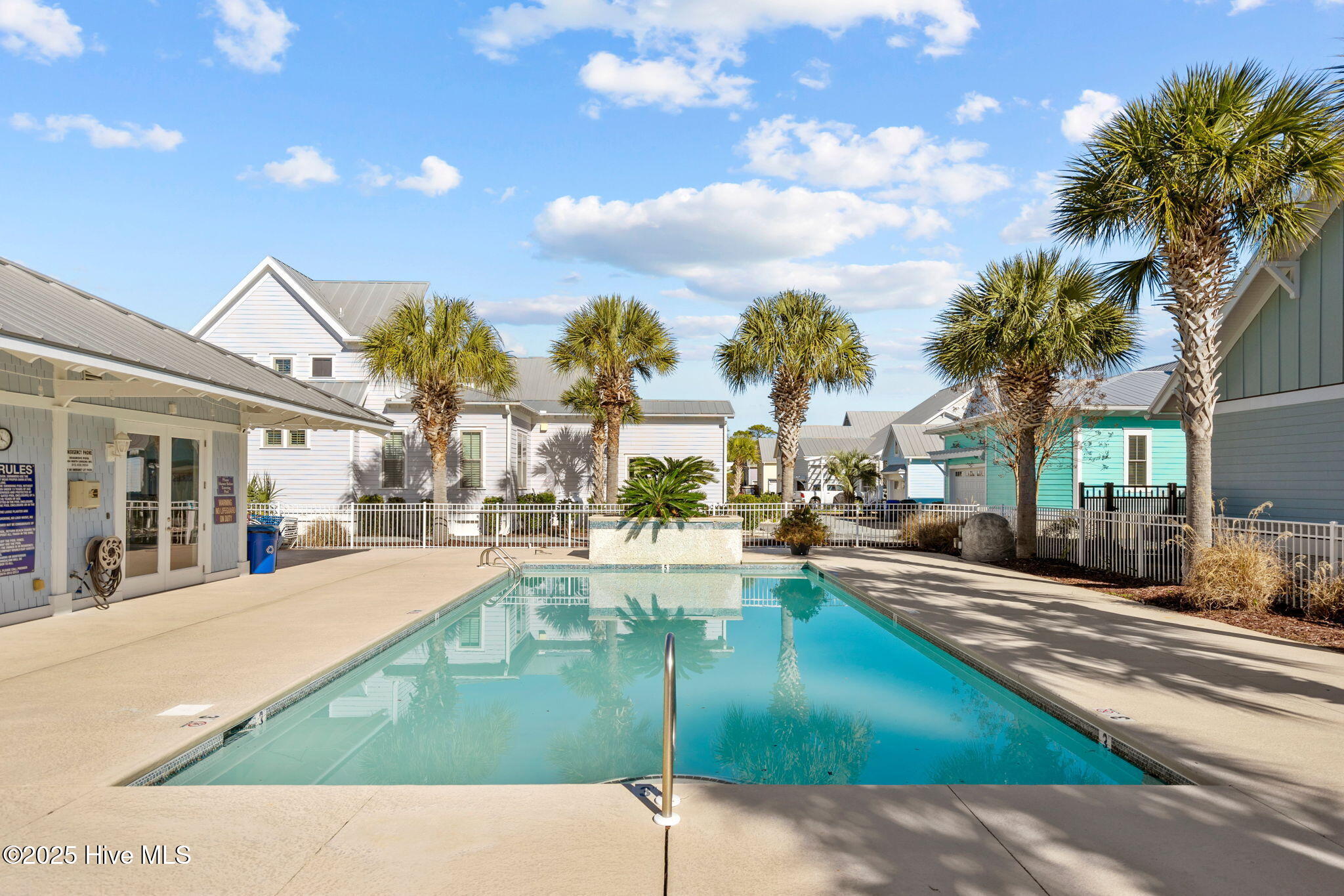 100535952 | Photo 73