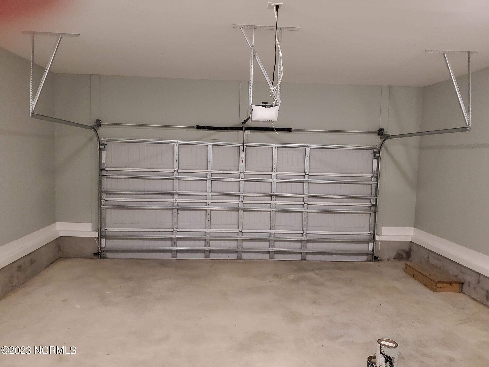 100578292 | Photo 47