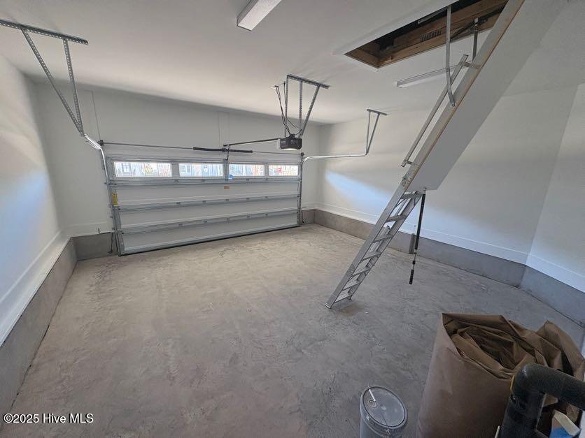 100519716 | Photo 32