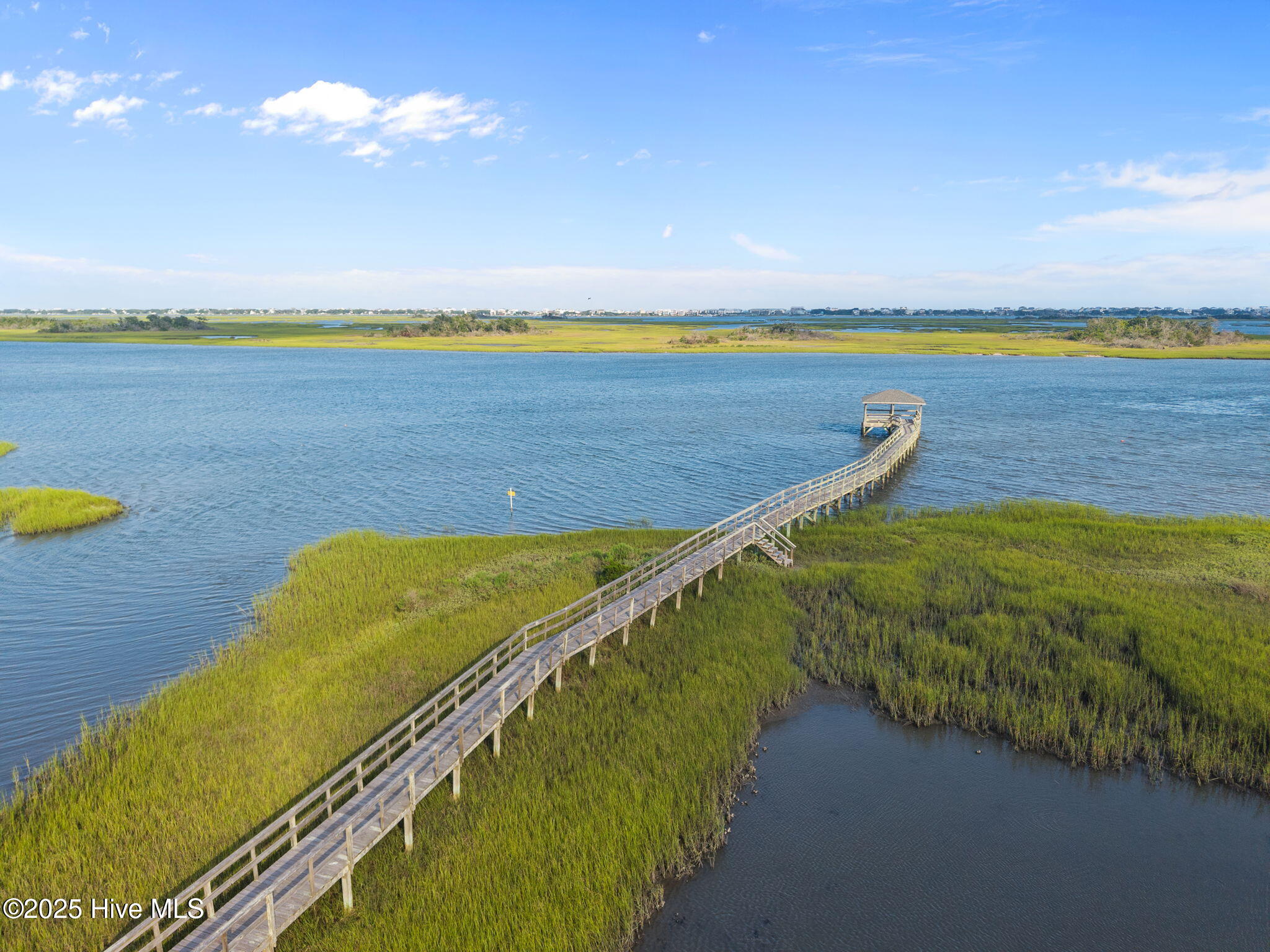 100518834 | Photo 70