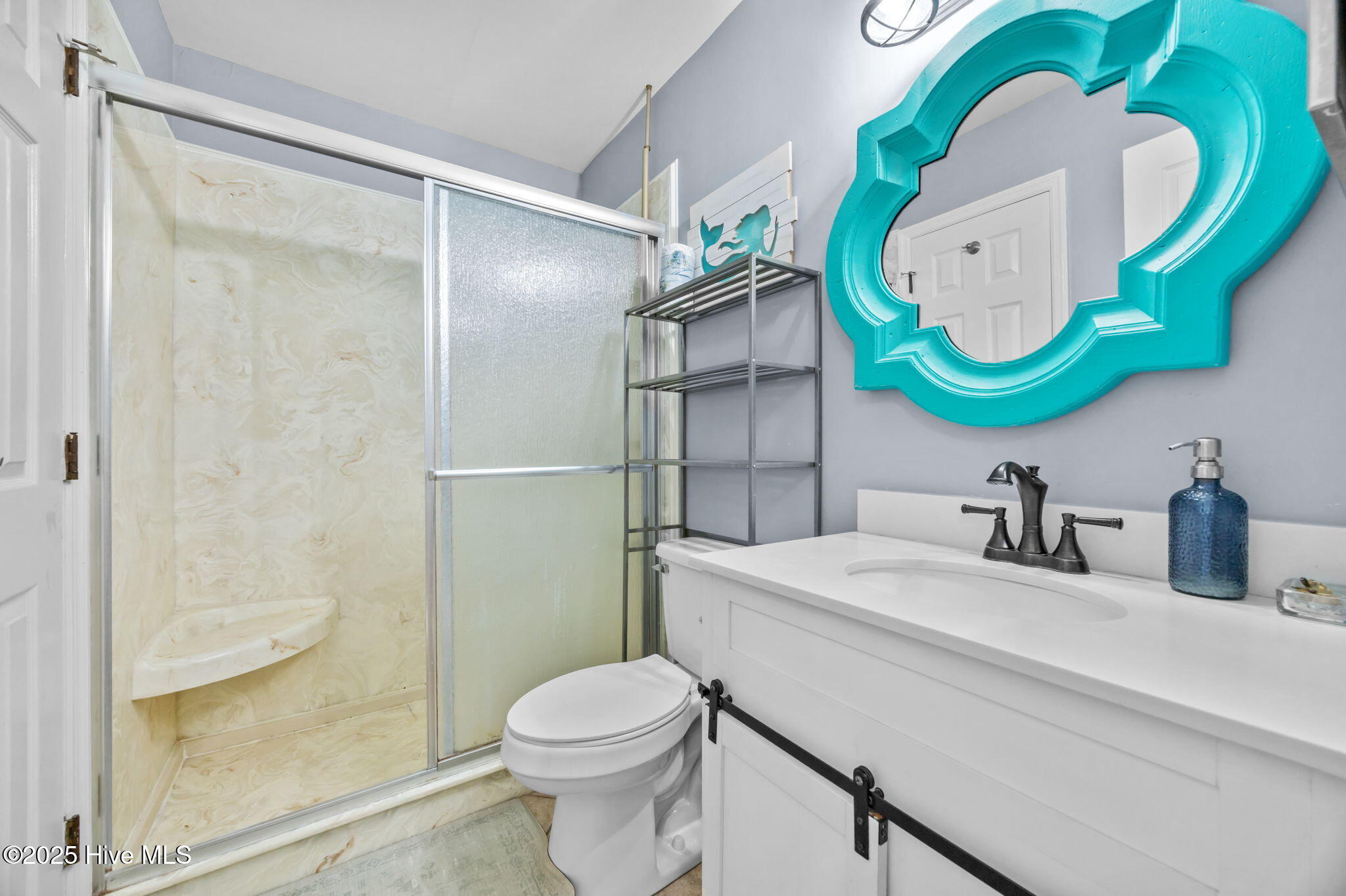 100529648 | Photo 16