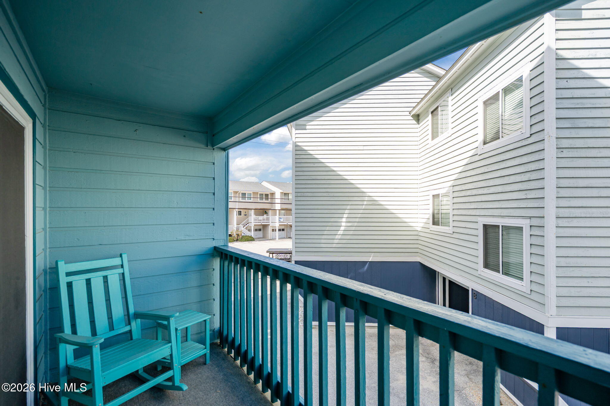 100556842 | Photo 26