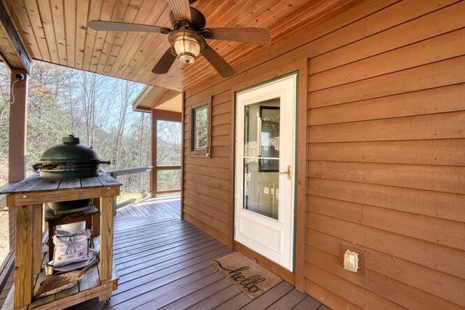 Exterior photo of 230 Smokin Ridge, Hayesville, NC 28904. MLS: 98544233