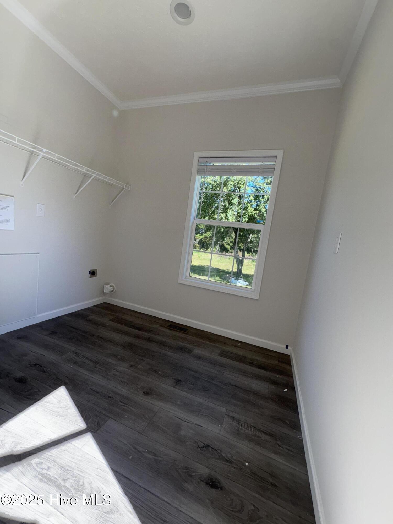 100532306 | Photo 19