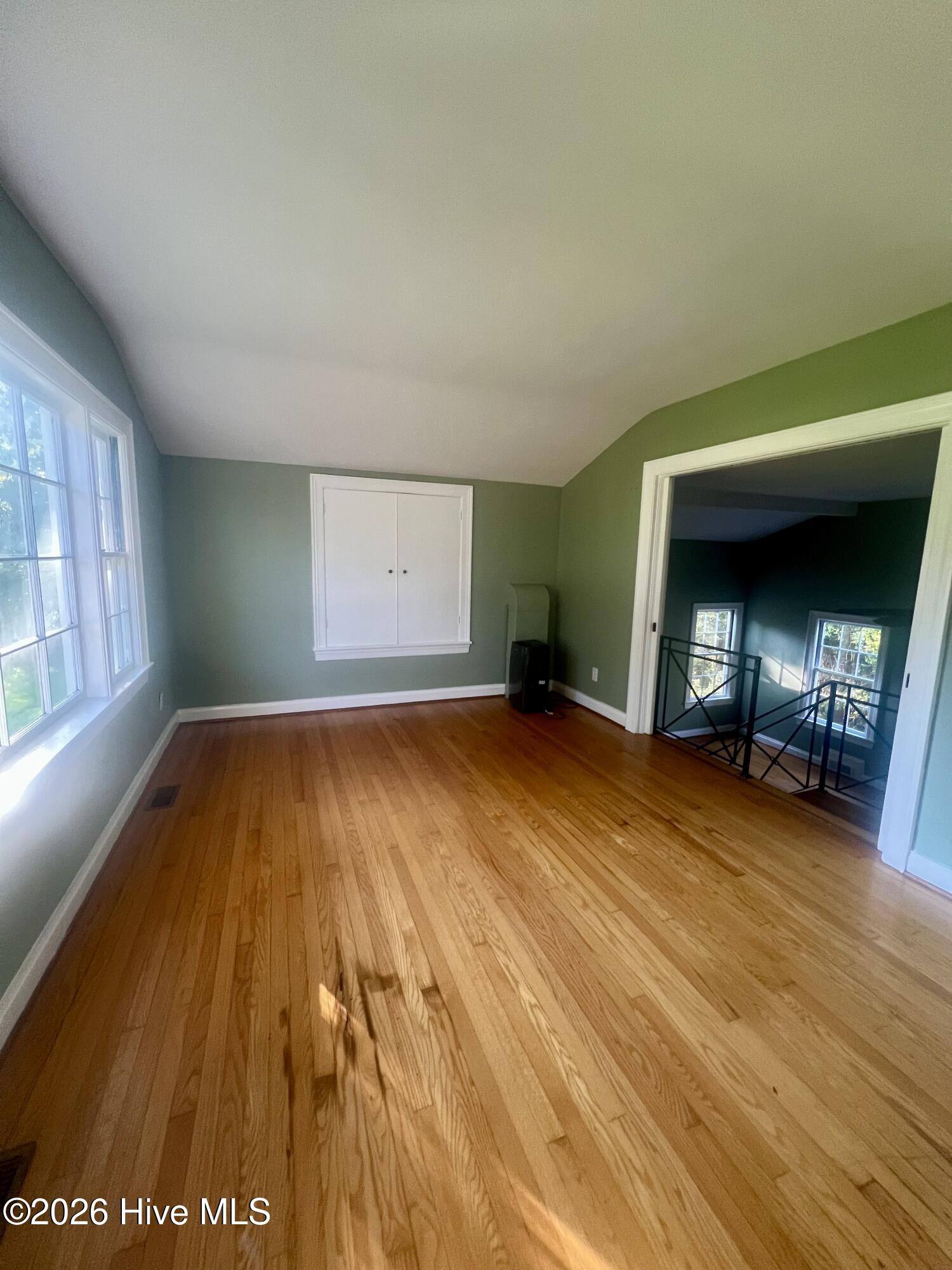 Exterior photo of 401 Bank Street, Washington, NC 27889. MLS: 100601767