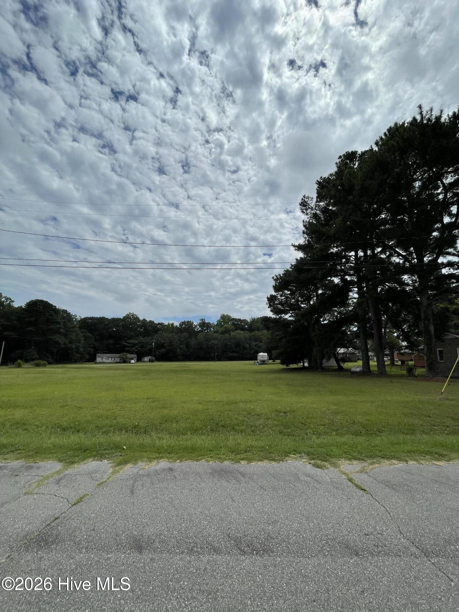 Exterior photo of 133 2726 E Circle Drive, Hamilton, NC 27840. MLS: 100591451
