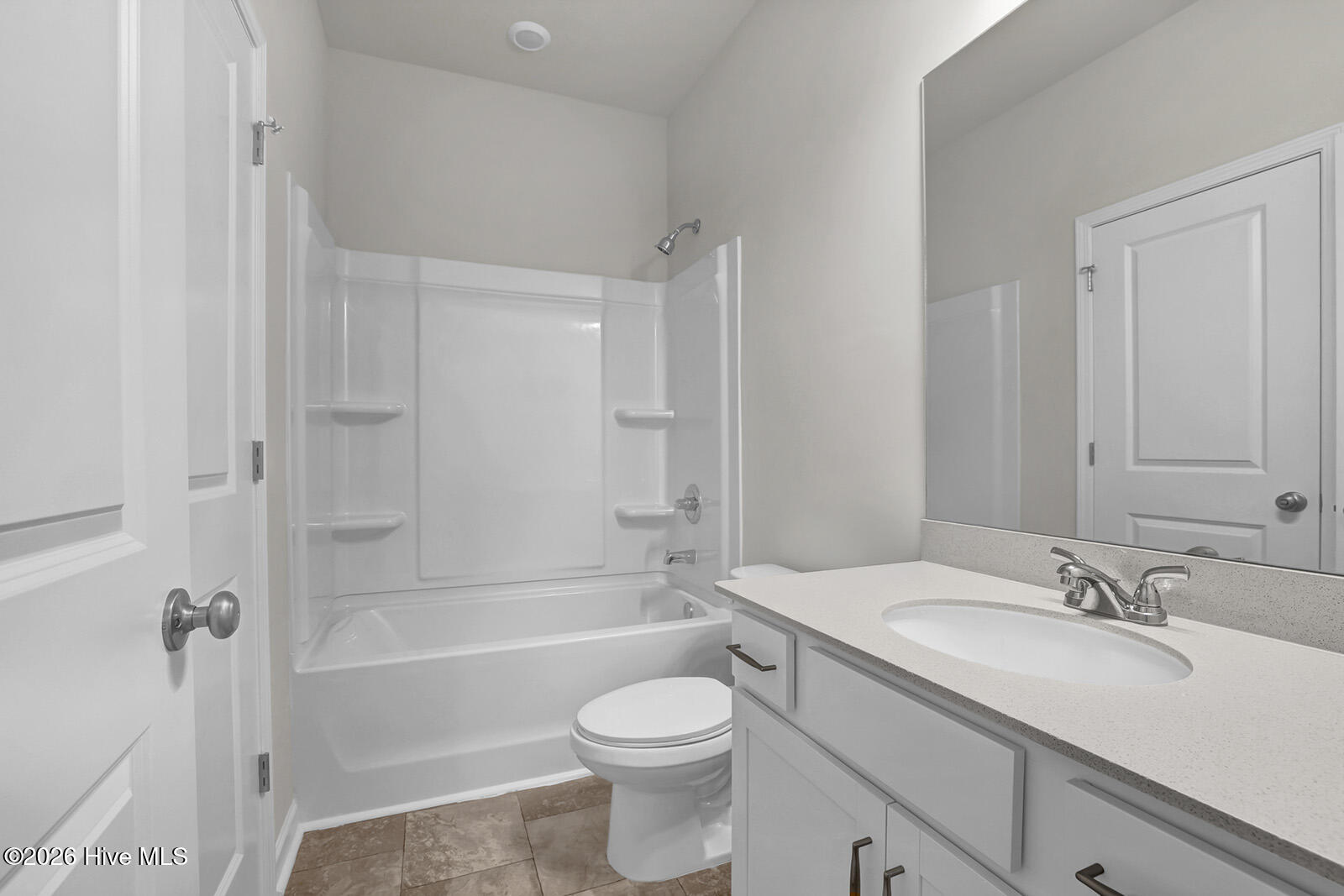 100550116 | Photo 19