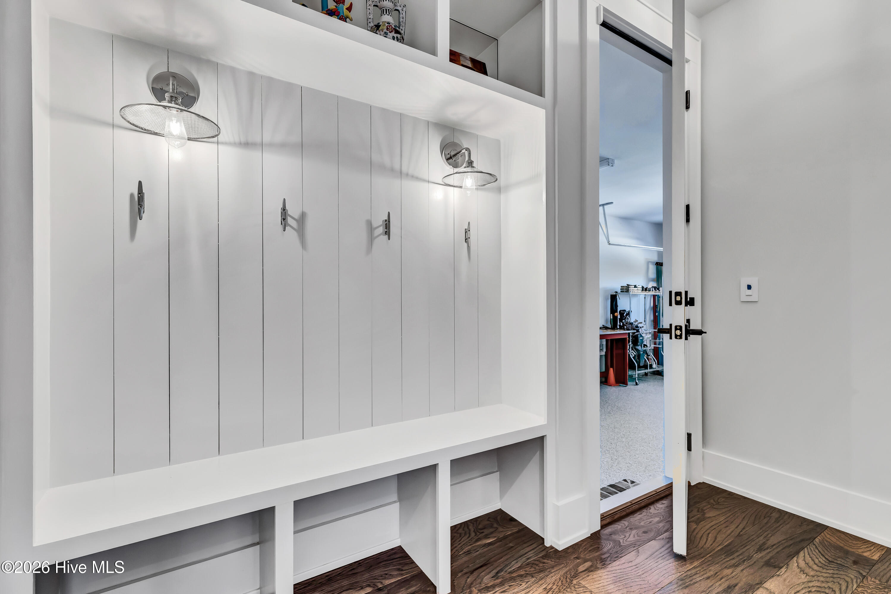 100550299 | Photo 28