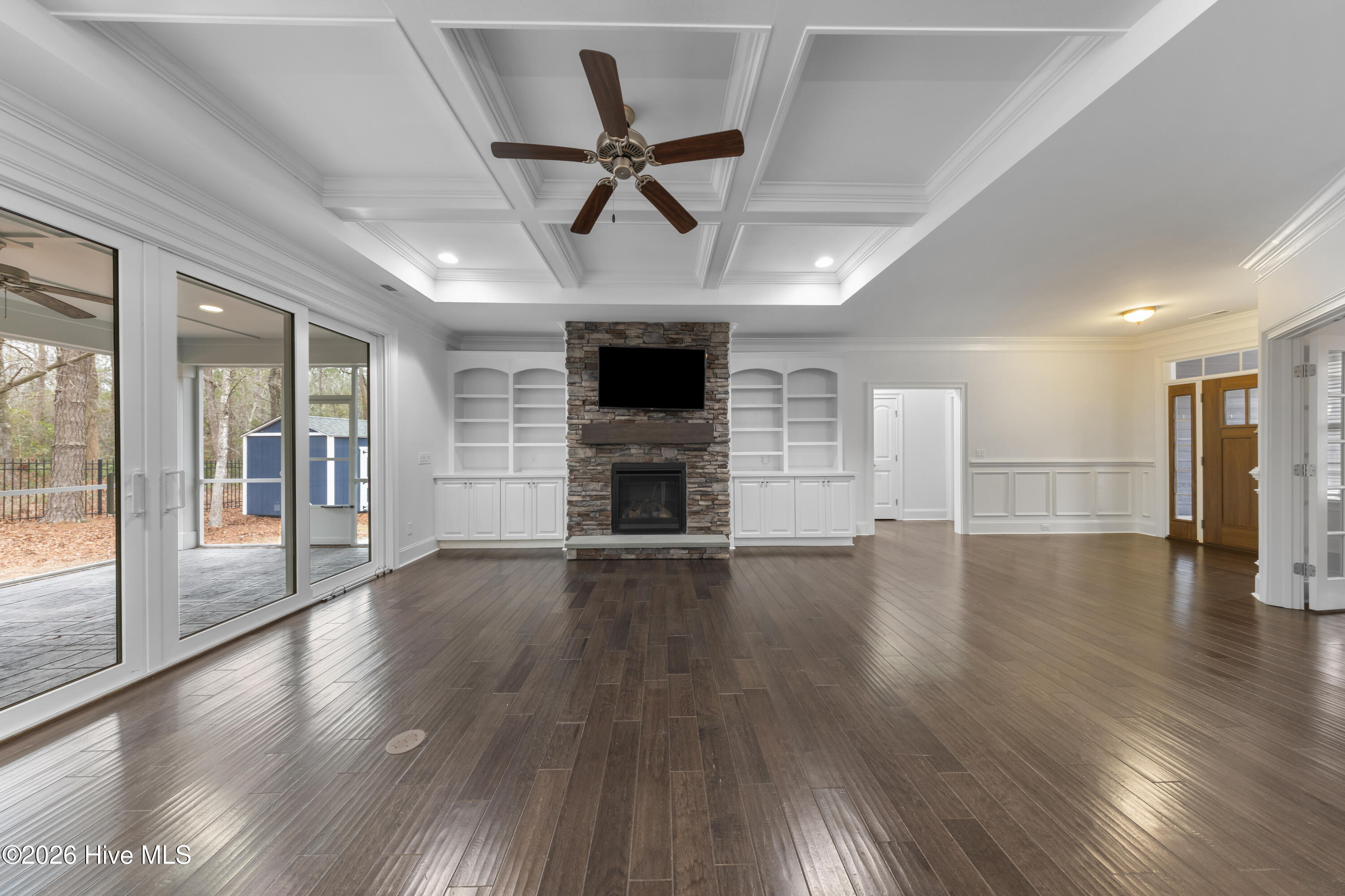 100554356 | Photo 15