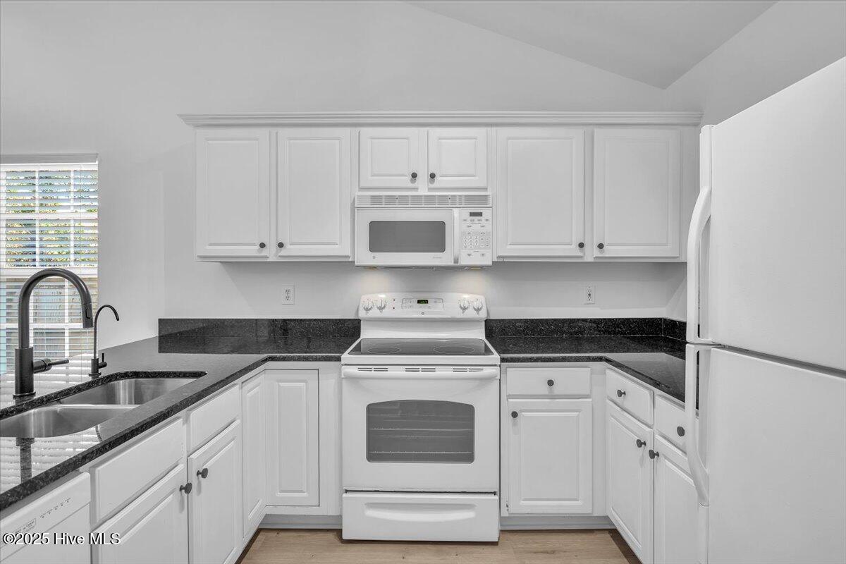 5017 Hewletts Run Unit 2, Wilmington, NC 28409 – photo 9: 10-Final 5017 Hewletts Run #2 ILM-RJREM-