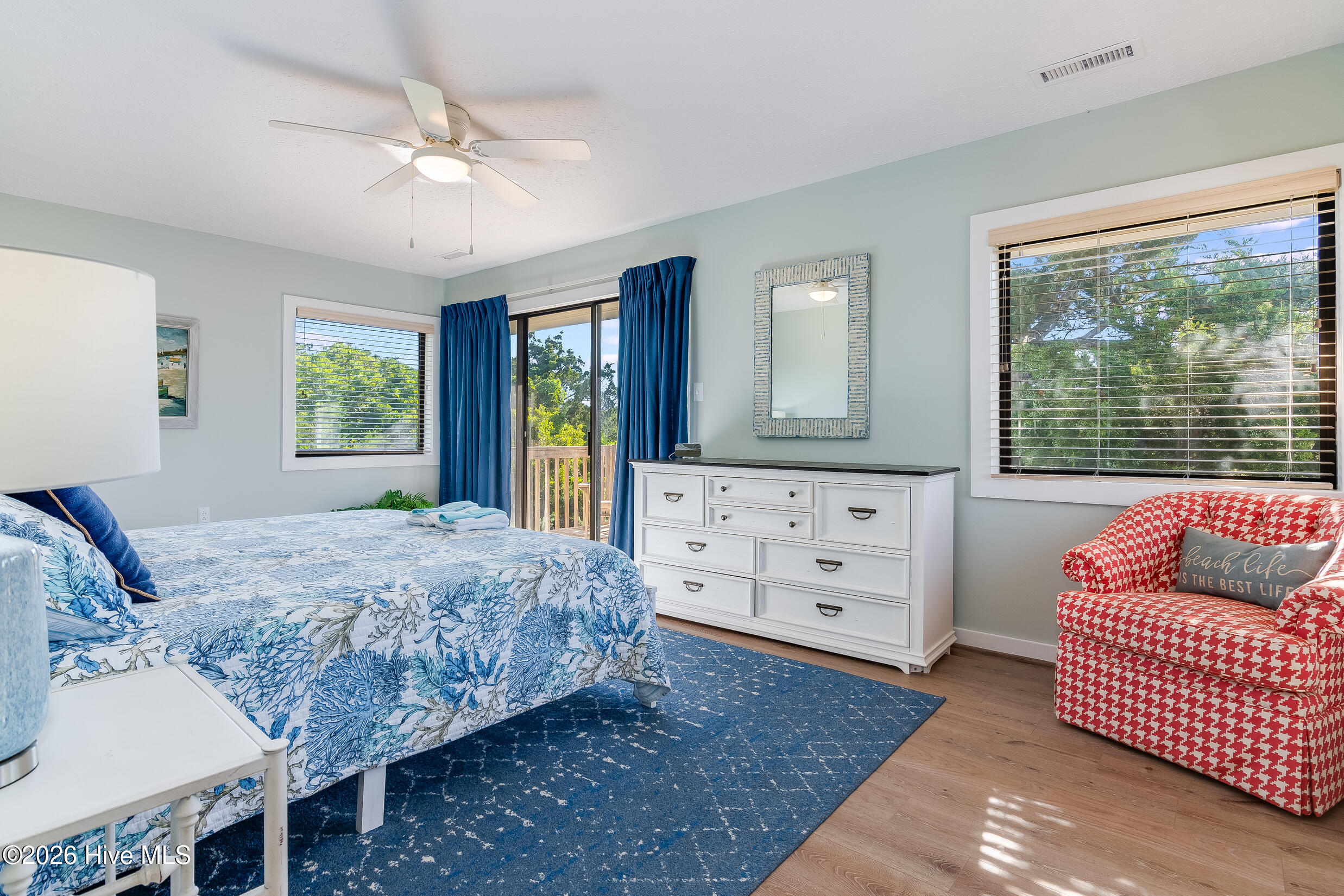 100557535 | Photo 22