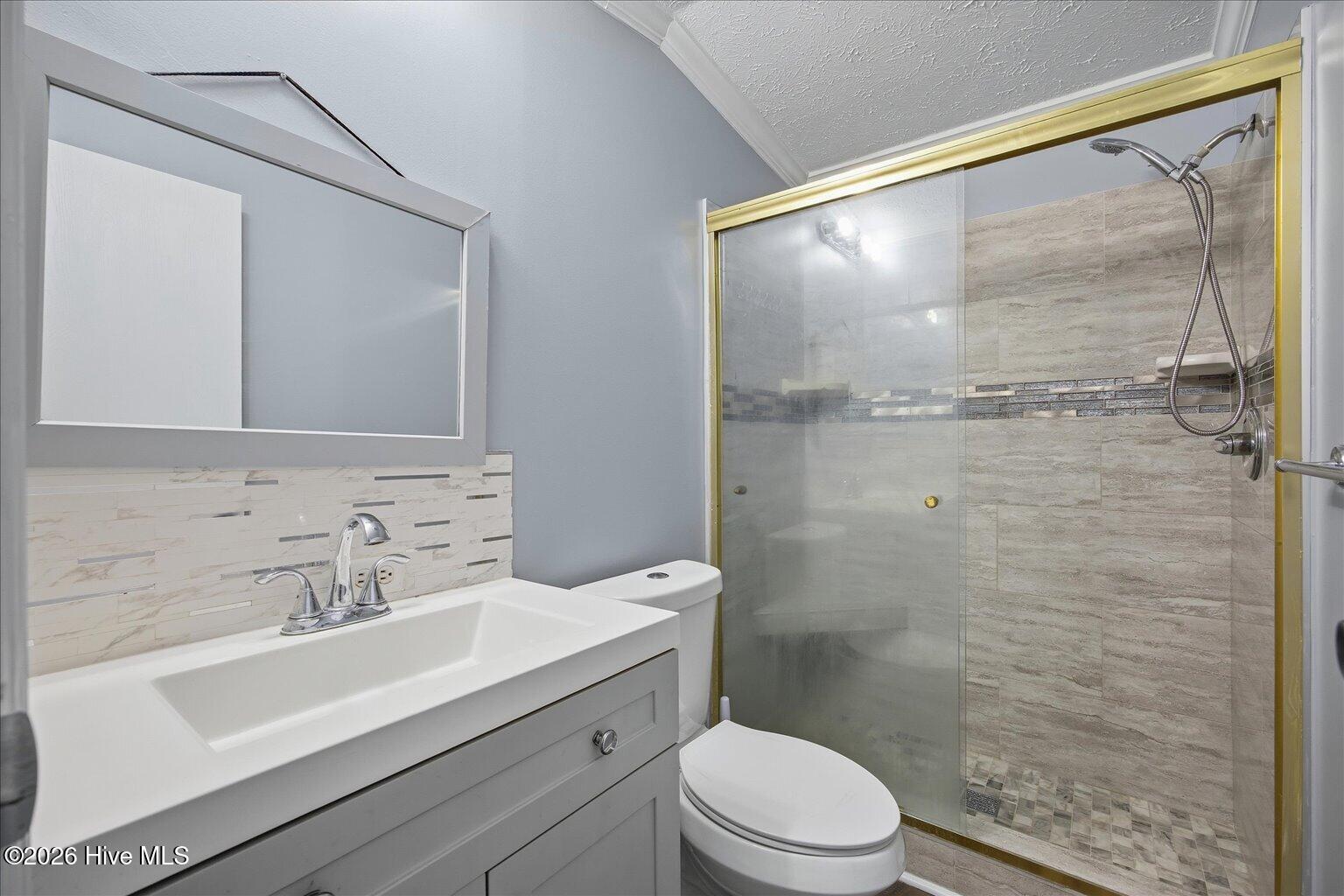 100565054 | Photo 12