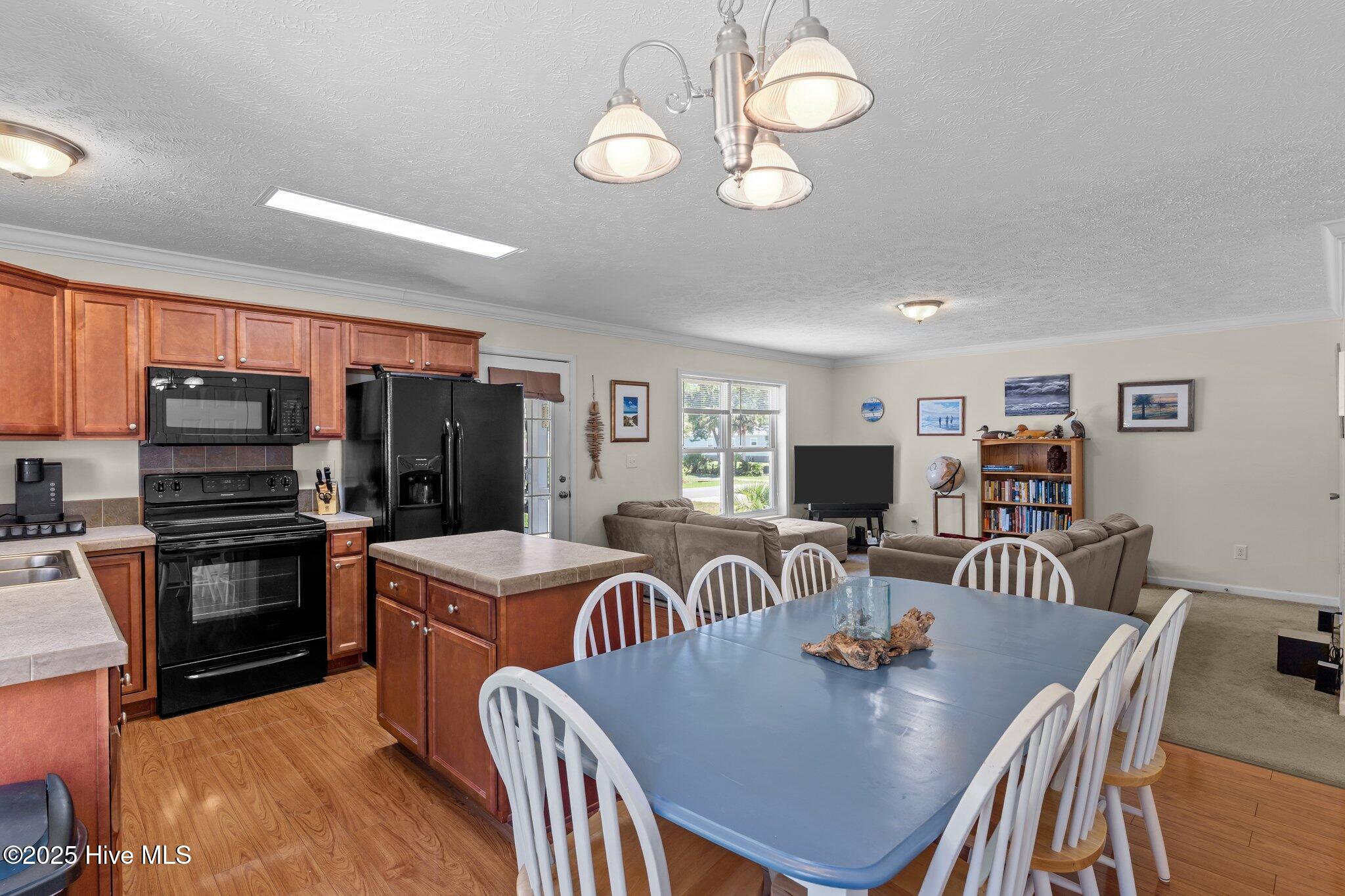 100509442 | Photo 13