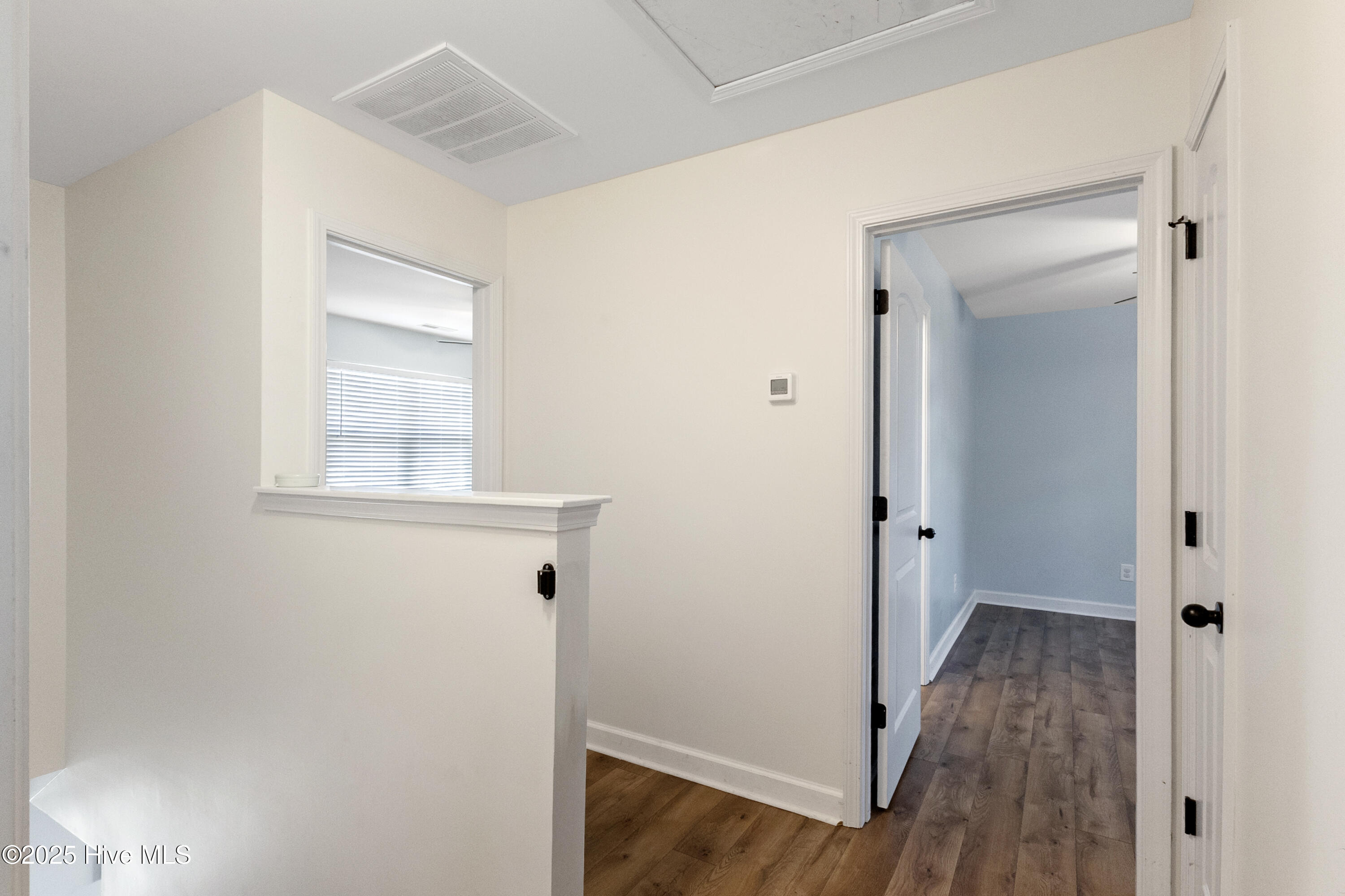 100543639 | Photo 26