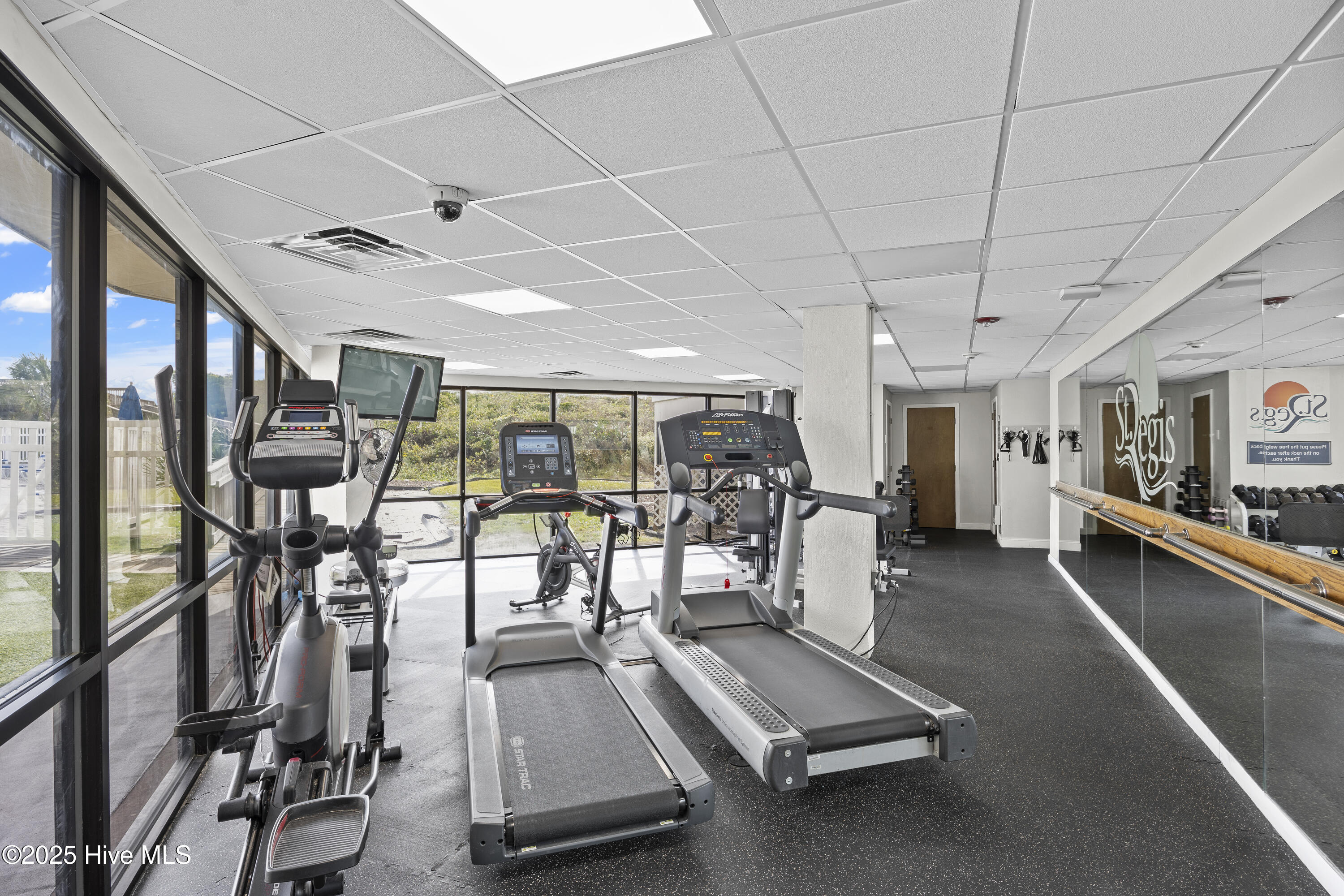 100540740 | Photo 43