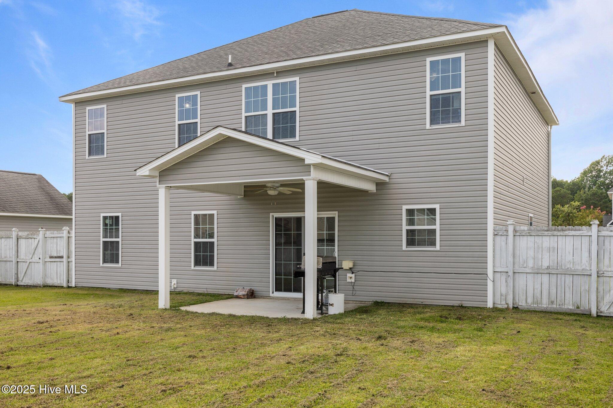 100555918 | Photo 42