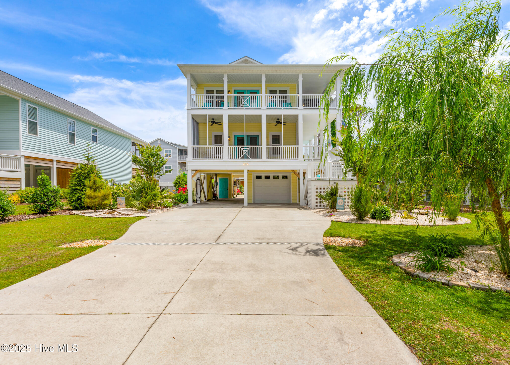 Homes for sale in Oak Island, NC | 104 Se 32nd St, Oak Island, NC 28465 | MLS# 100507541