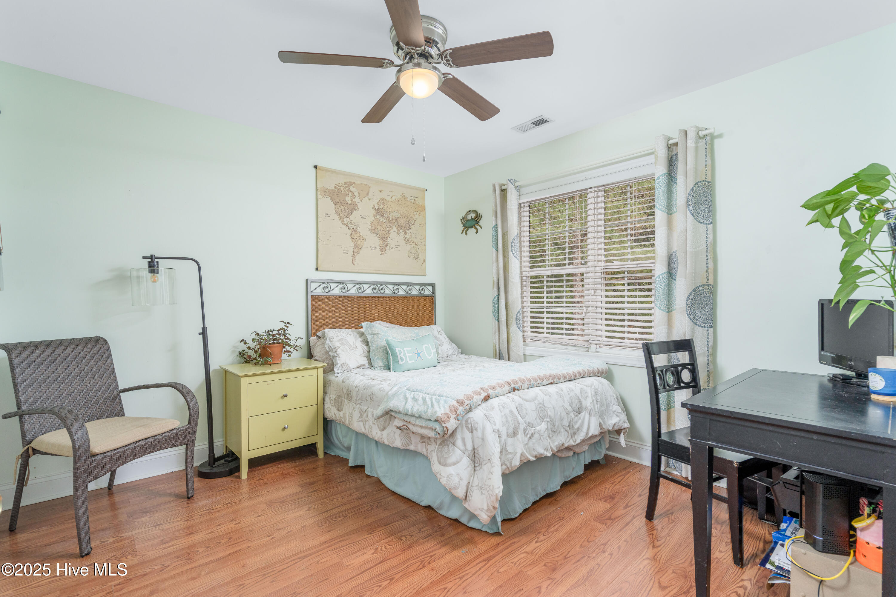 100546381 | Photo 17