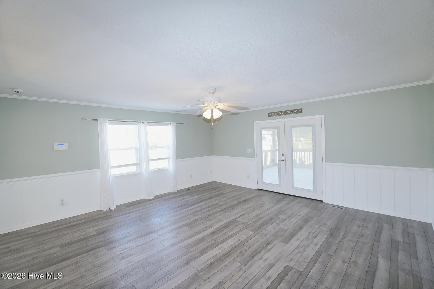 100548461 | Photo 10