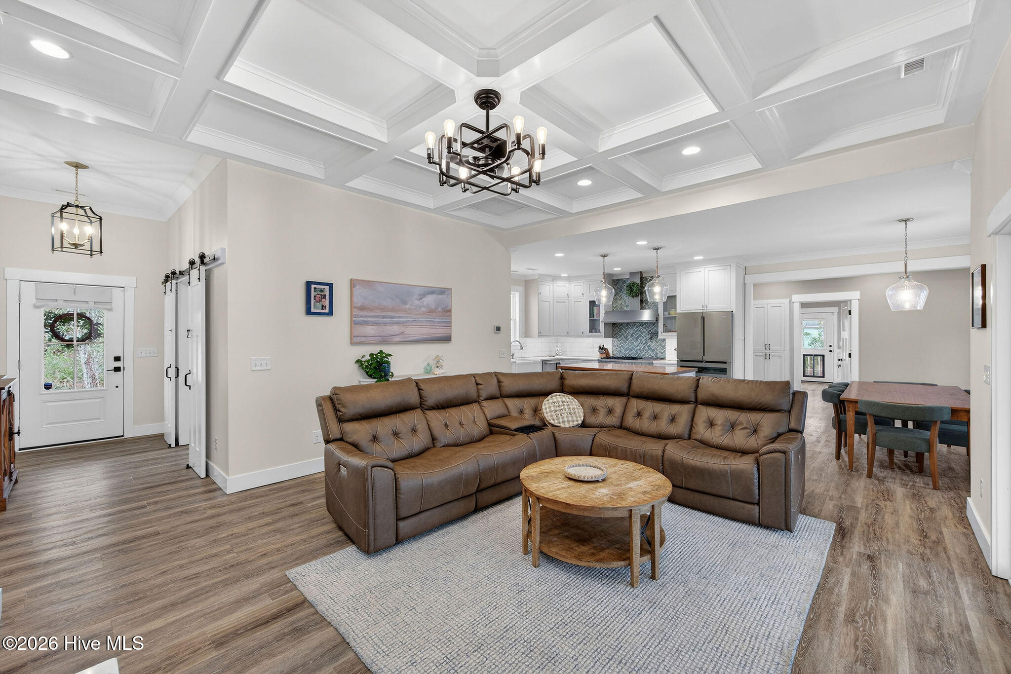 100555452 | Photo 11