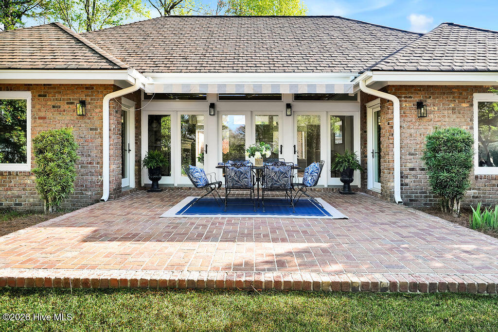 100565103 | Photo 46