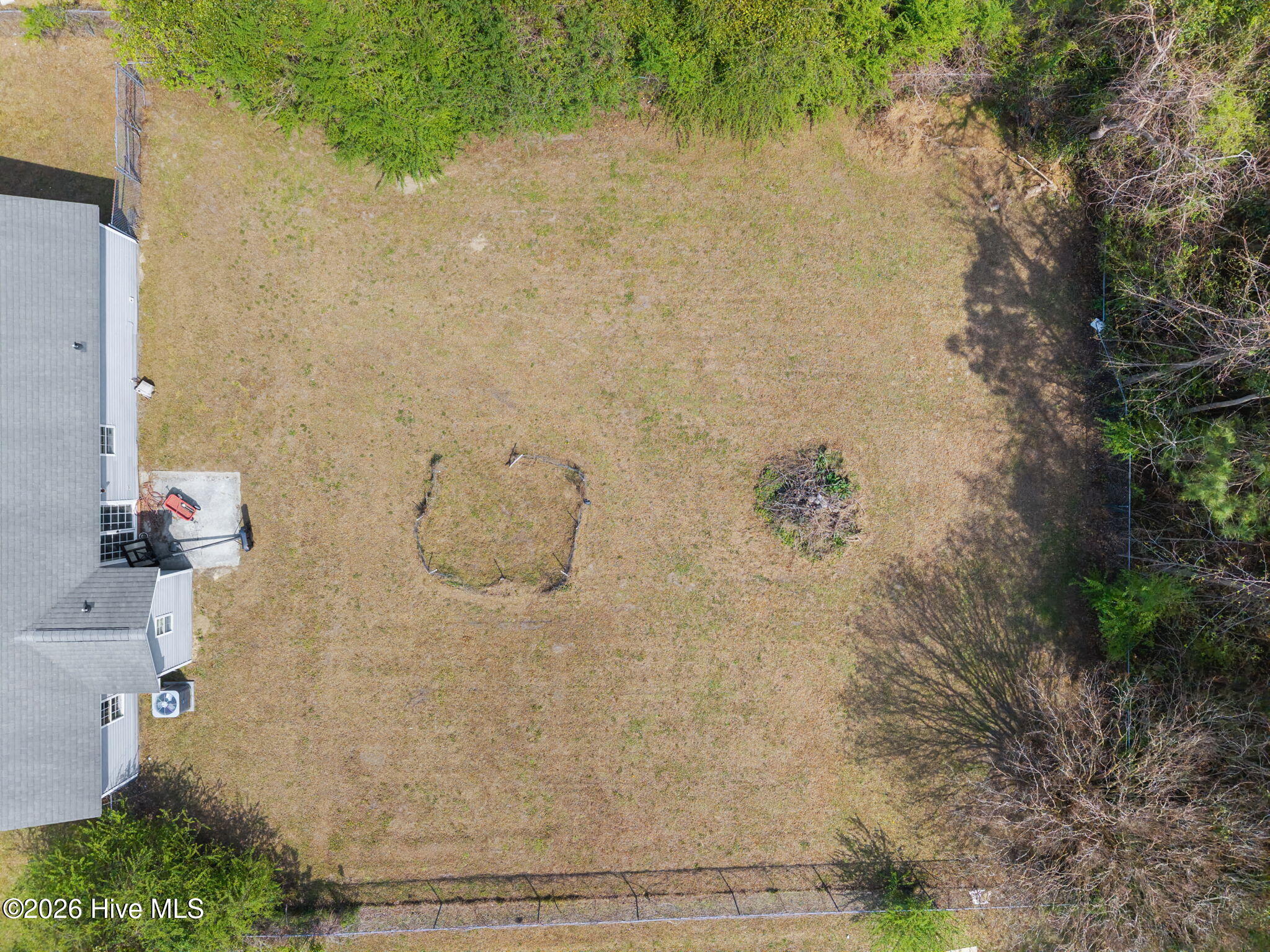 100562262 | Photo 35