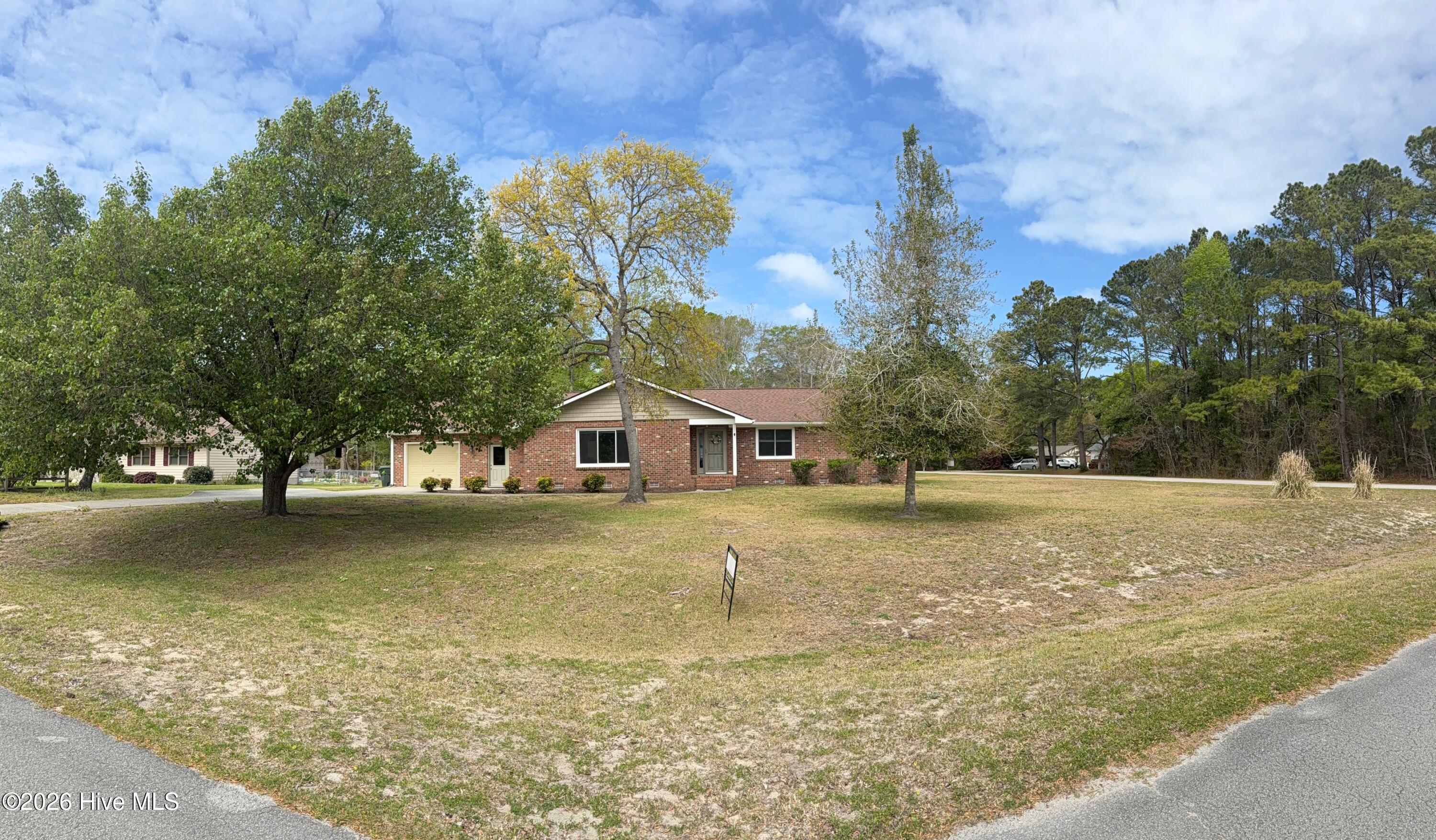 402 Crestwood Drive,Newport