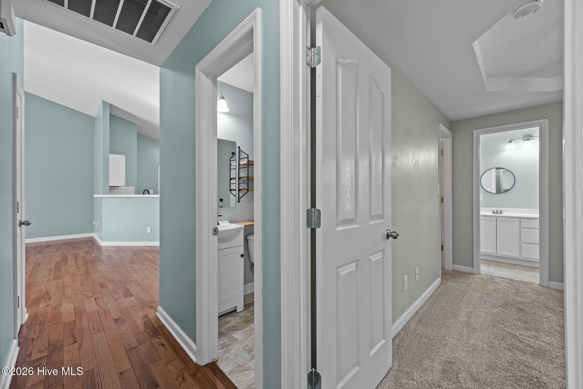 100553534 | Photo 32