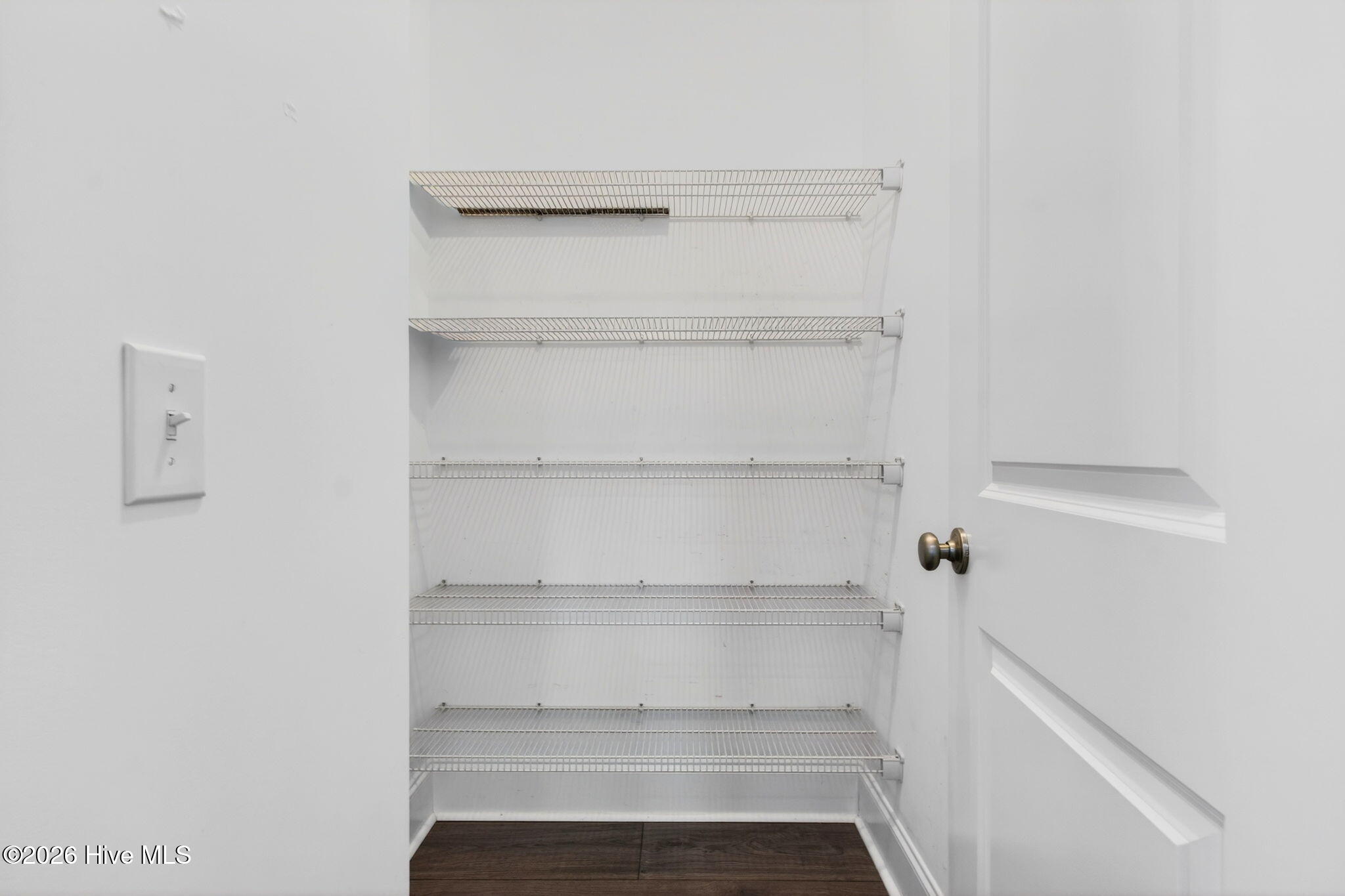 100563252 | Photo 16