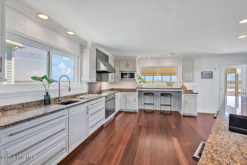 100508979 | Photo 28